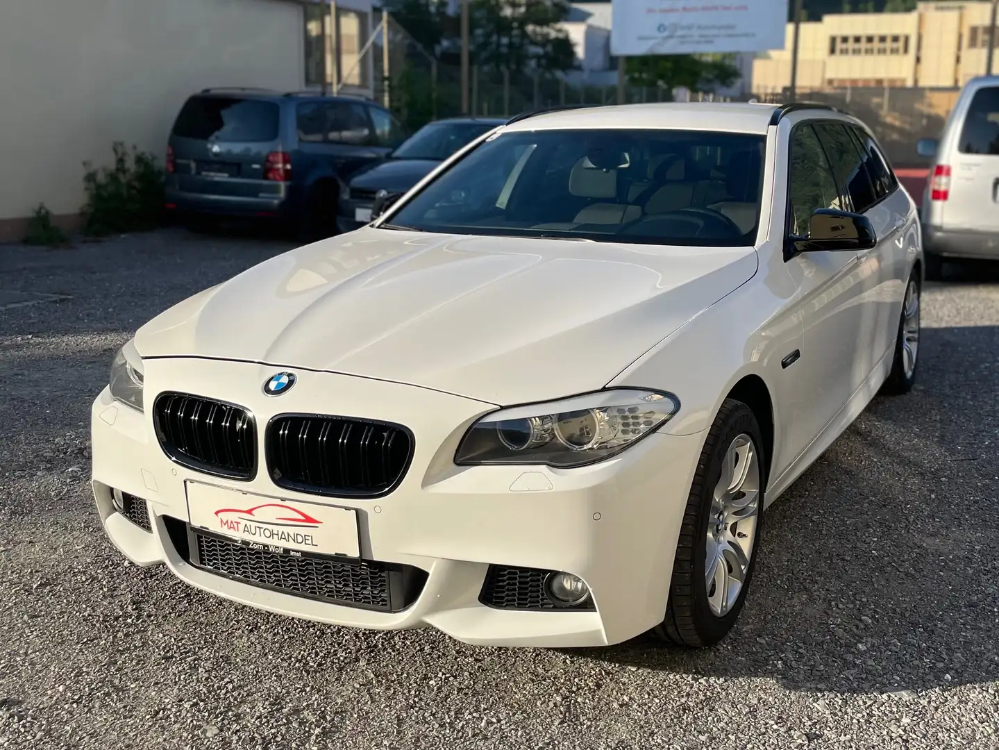 BMW 525 d xDrive Aut. *M-Paket* Weiß - 1