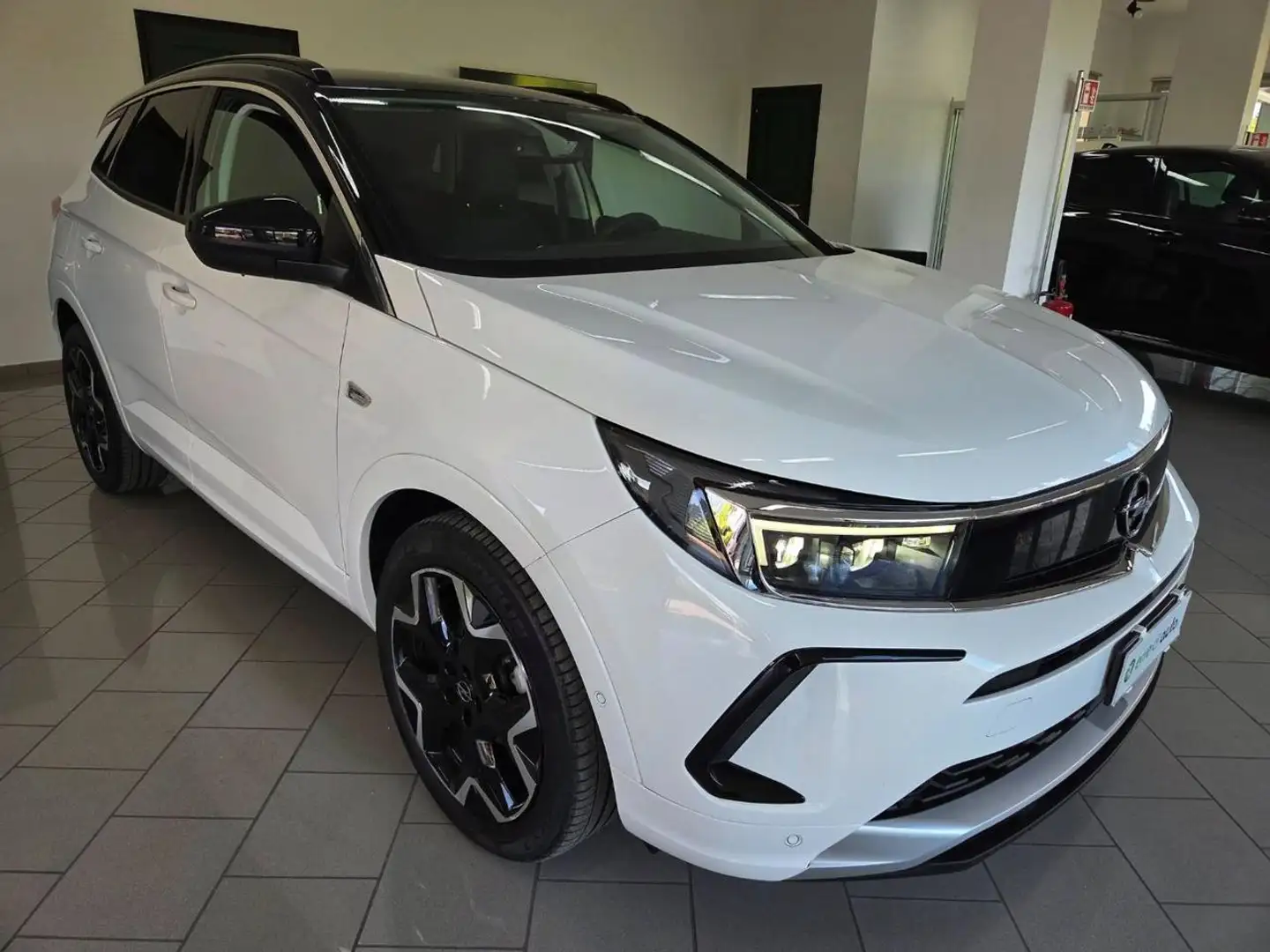 Opel Grandland 1.5 diesel Ecotec aut. Ultimate Wit - 1