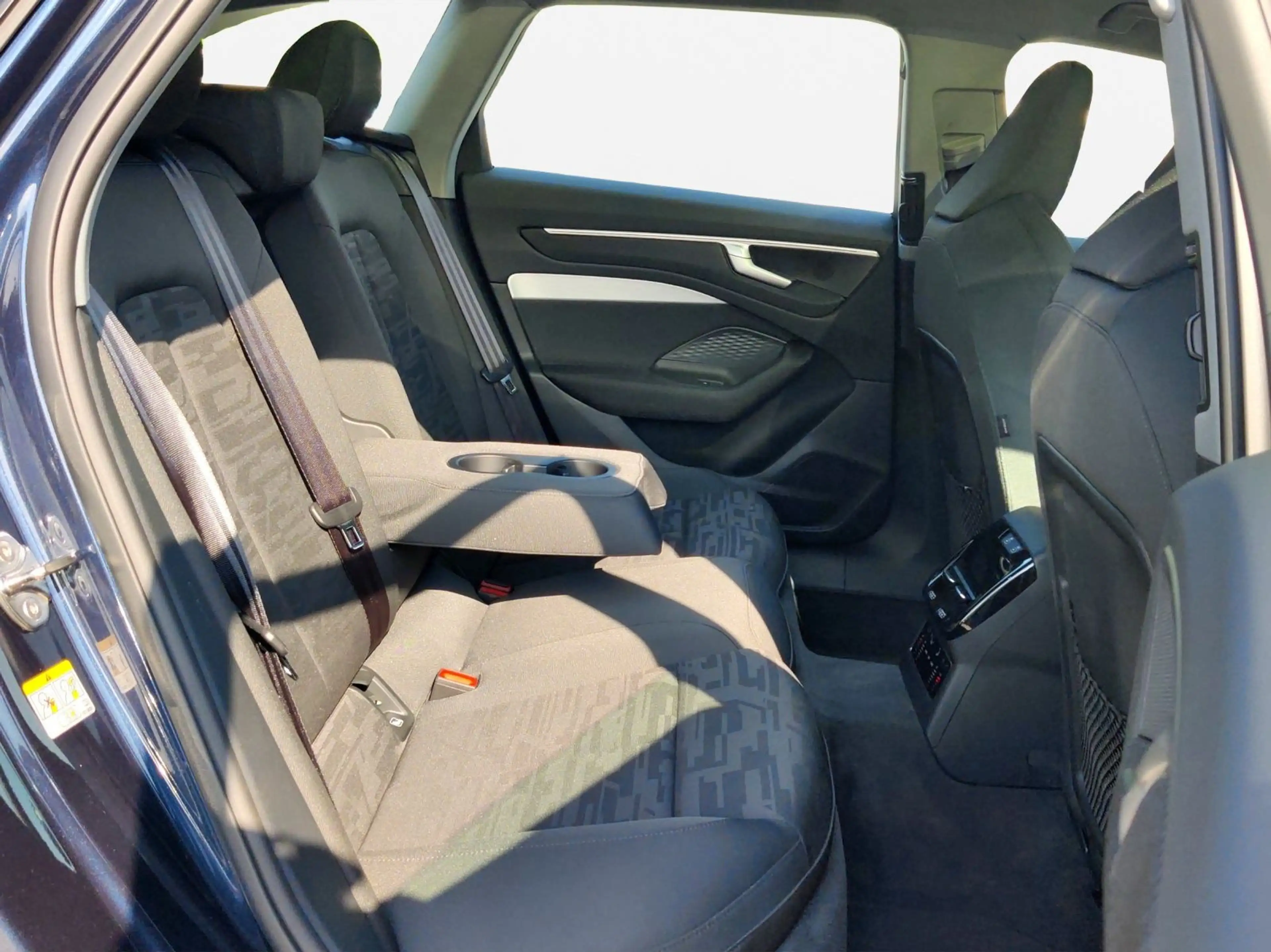 Audi A6 TDI quattro 150 kW Pano*Matrix*AHK*360° — photo 14