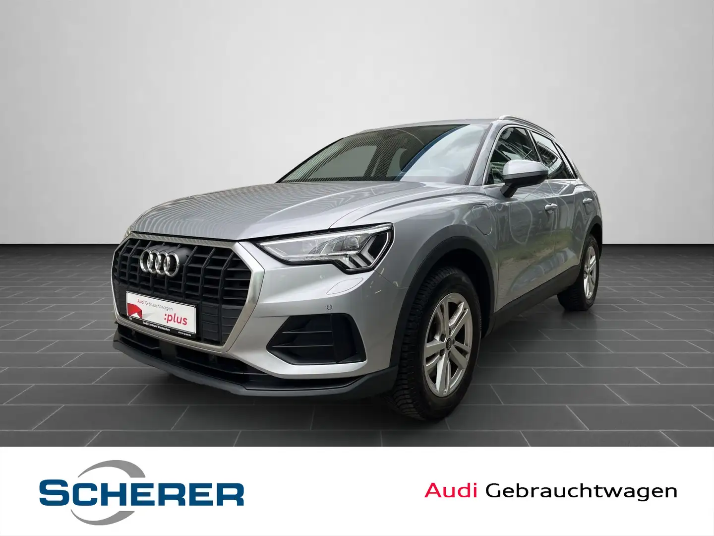 Audi Q3 45 TFSI e 180(245) kW(PS) S tronic Silber - 1