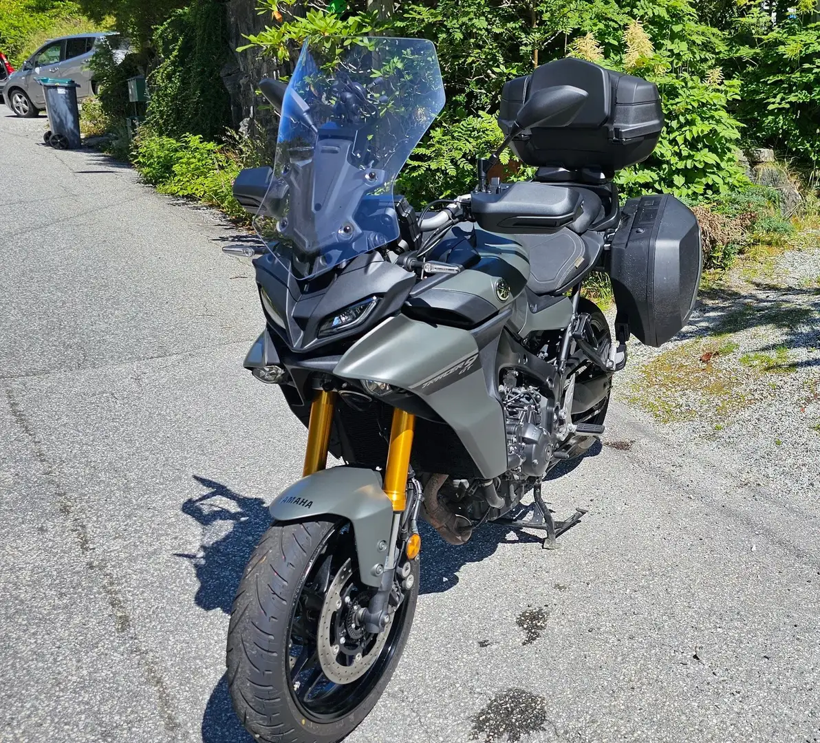 Yamaha Tracer 9 GT Gris - 1