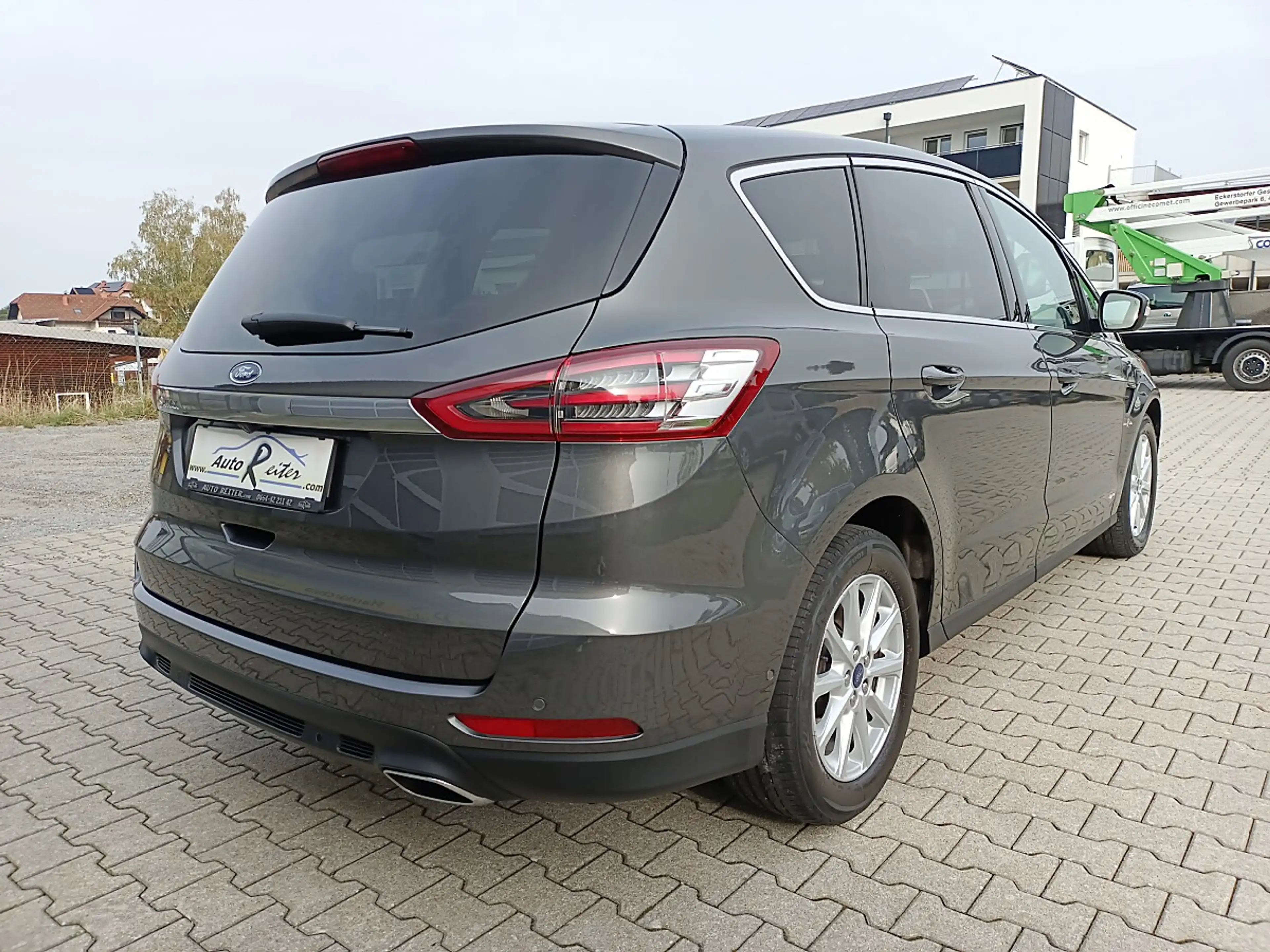 Ford S-Max S-MAX Titanium 2.0 TDCi AWD Auto-Start/Stop Aut... — photo 4