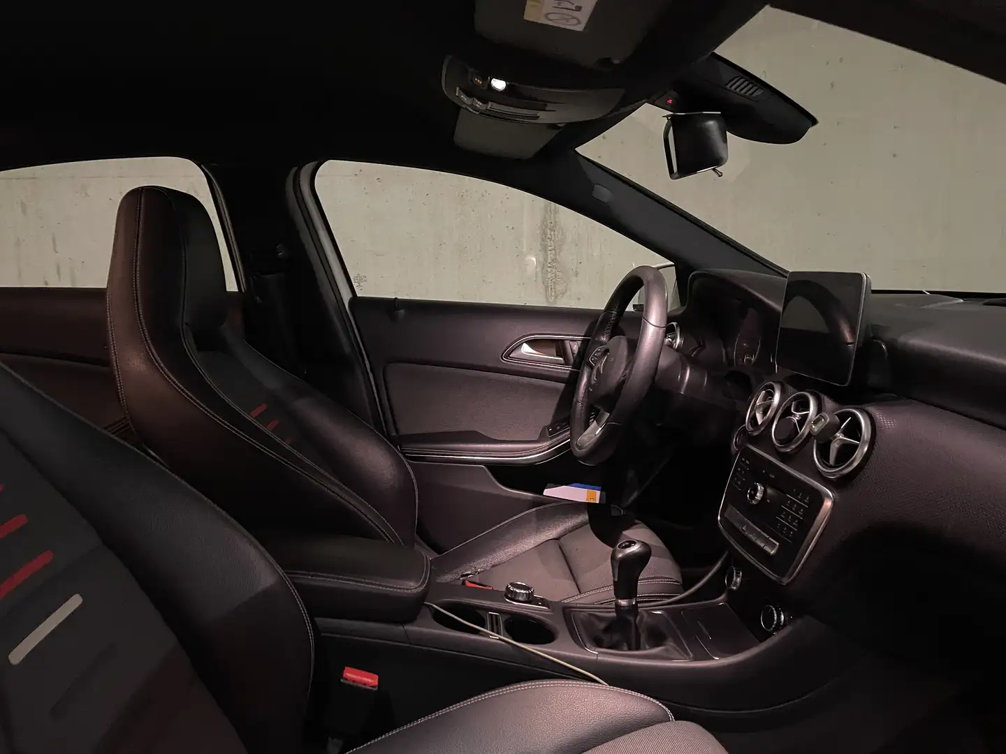 Mercedes-Benz A 180 BlueEFFICIENCY Edition - 2