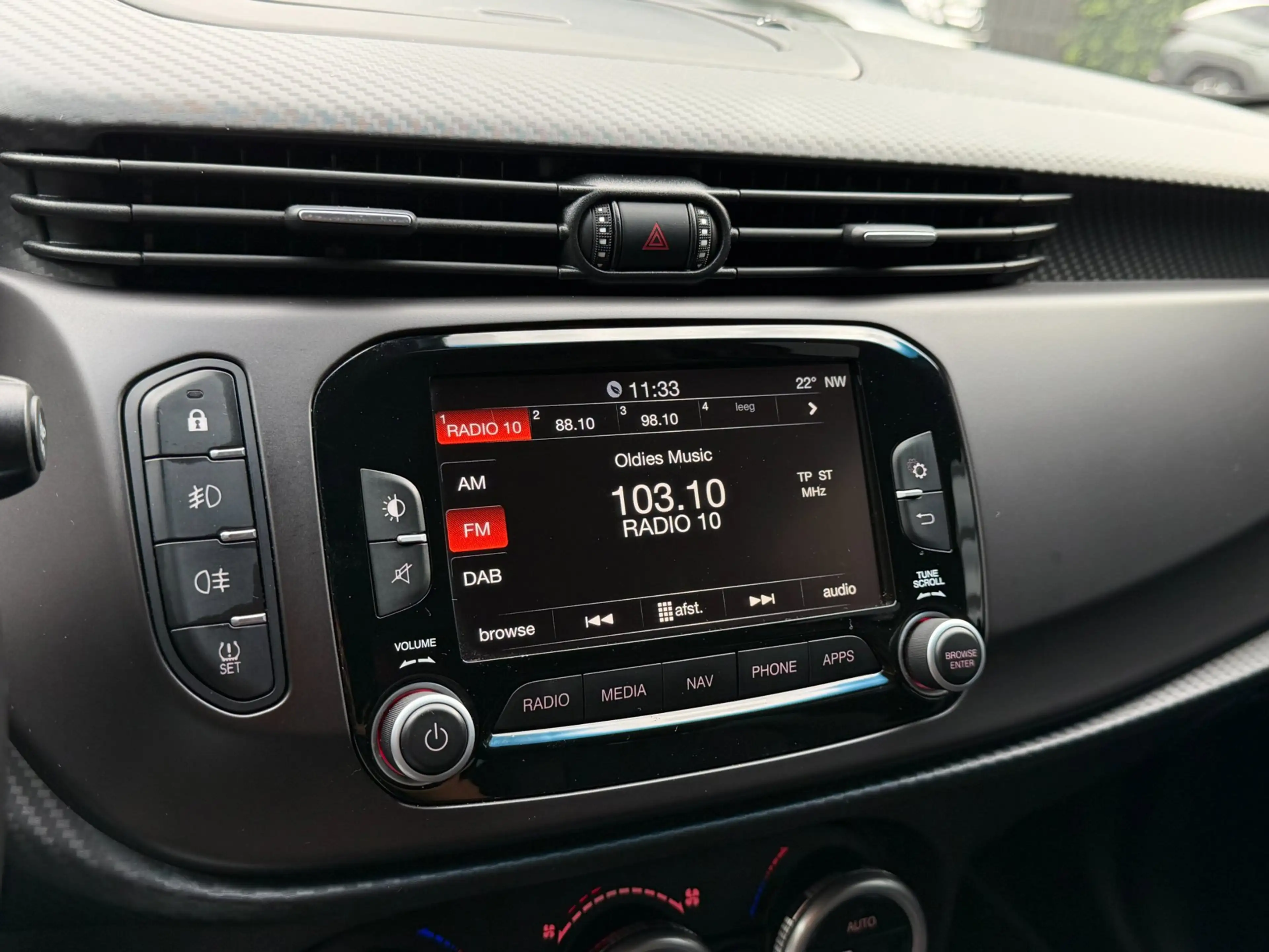 Alfa Romeo Giulietta 1.4 Turbo MultiAir Super LED Navi Cruise Aut. — photo 15