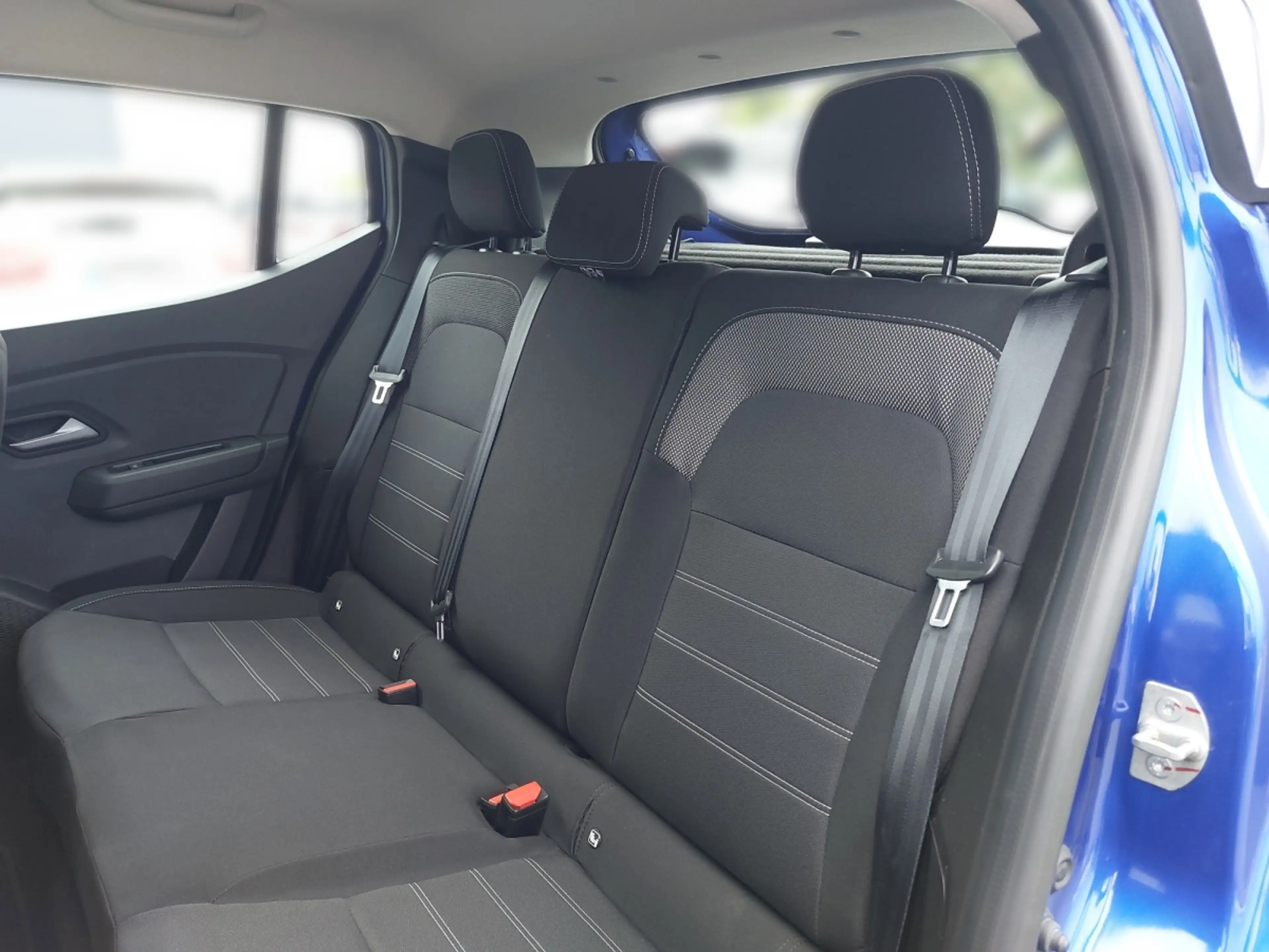 Dacia Sandero Expression SCe 65 — photo 11