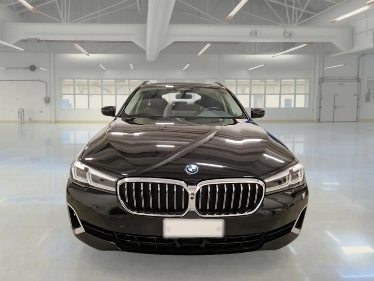 BMW 530 530e xDrive Luxury Auto Touring - 2