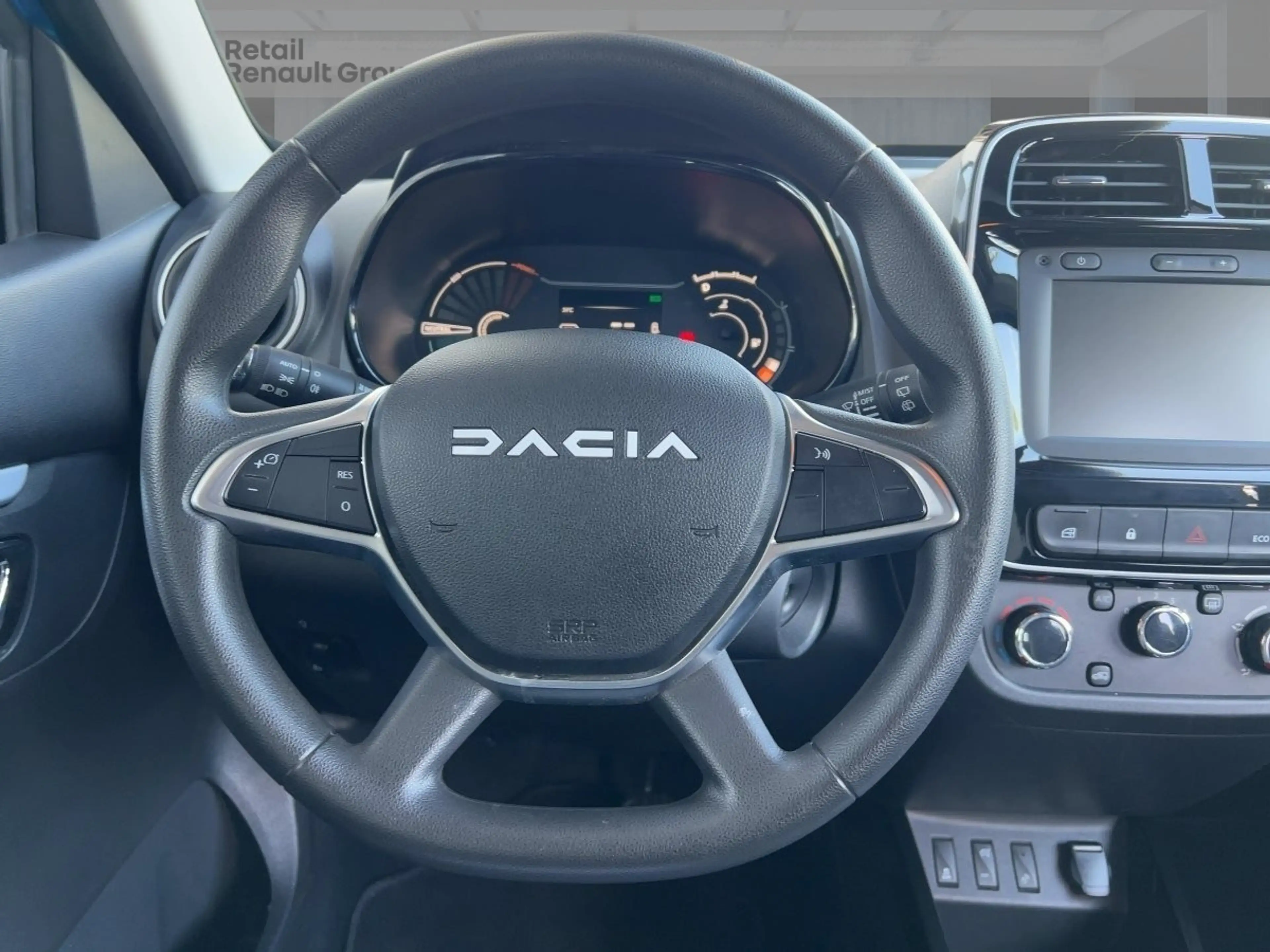 Dacia Spring Essential Elektric 45 — photo 11