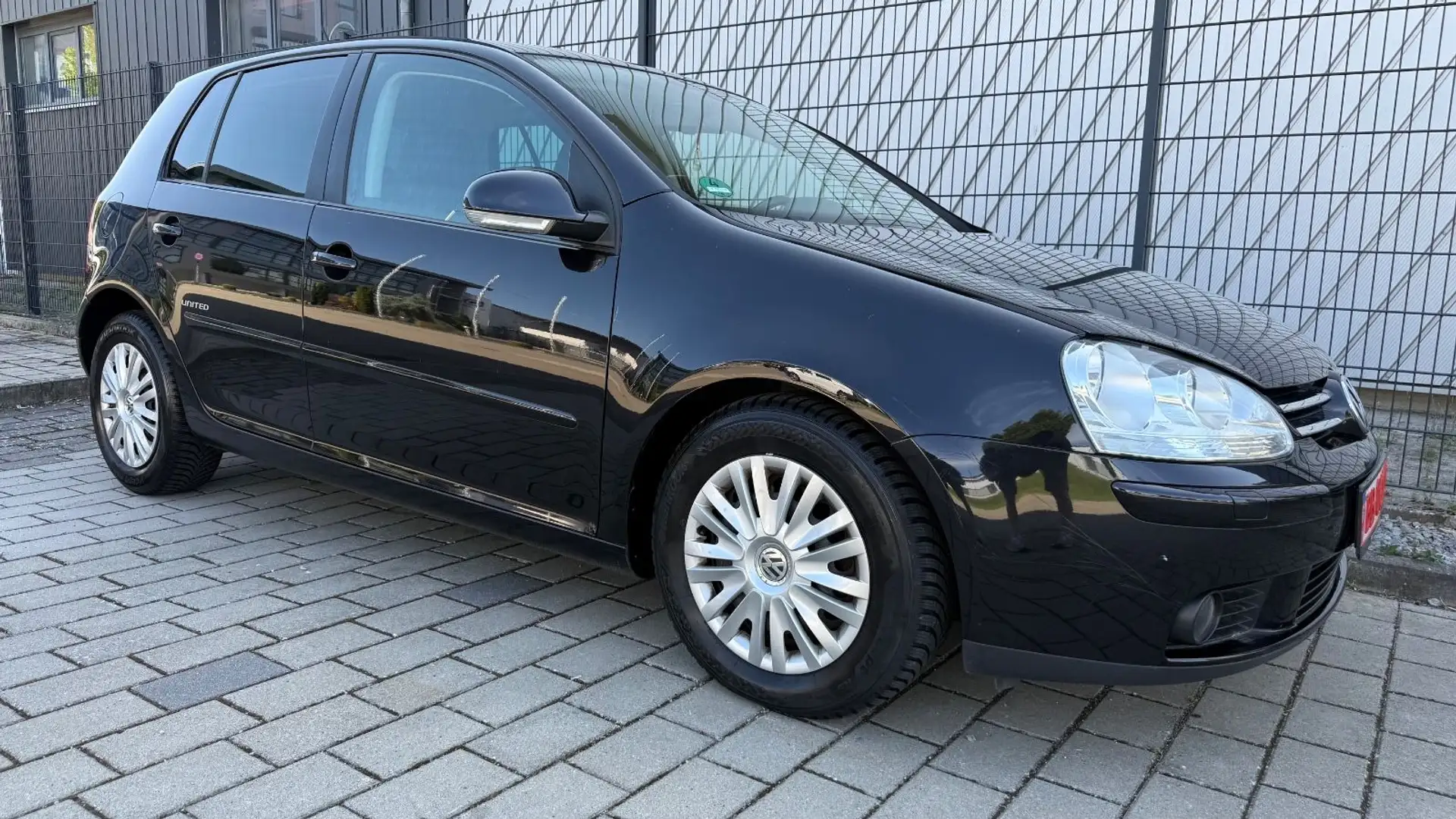 Volkswagen Golf V 1.4 TSI AUTOMATIK,TÜV,KLIMA,XENON,TEMPOMA Schwarz - 2