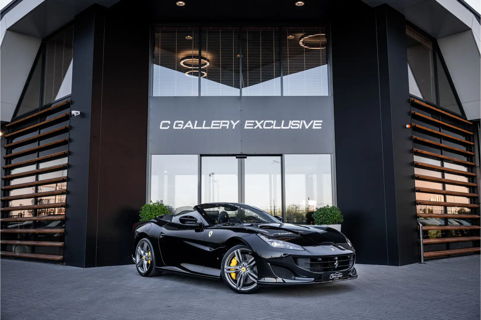 Ferrari Portofino 3.9 V8 HELE - Nero Daytona | Passenger Display | C Zwart - 1
