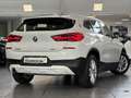 BMW X2 sDrive18i Advantage LED PA AHK Navi PDC Shz. Weiß - thumbnail 2