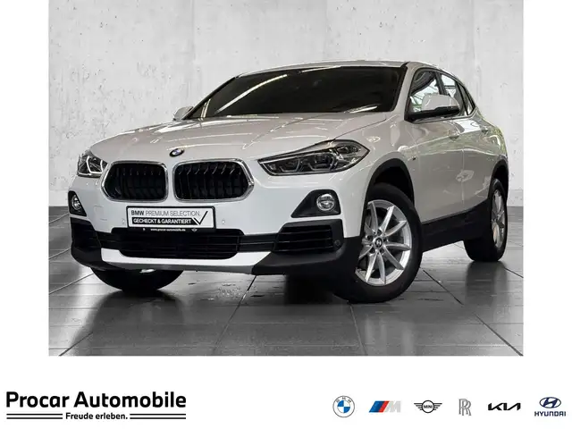 BMW X2 sDrive18i Advantage LED PA AHK Navi PDC Shz.