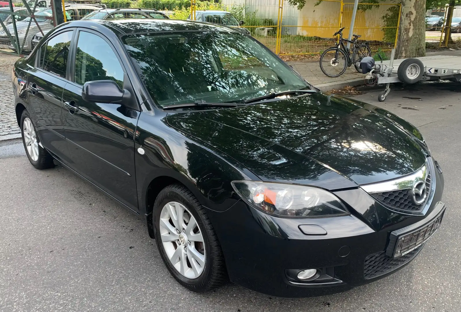 Mazda 3 1.6 Active Automatik Noir - 1