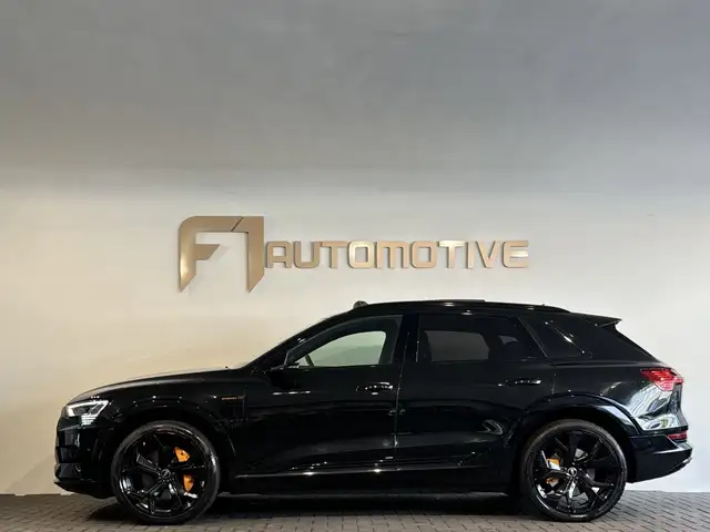 Audi E-Tron view 7