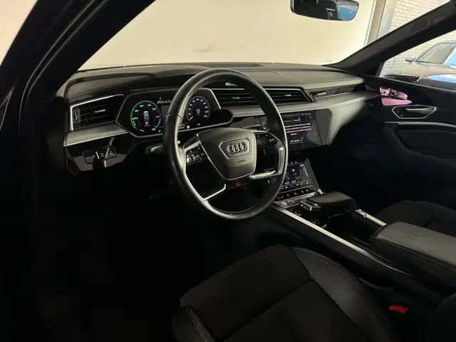 Audi E-Tron view 11