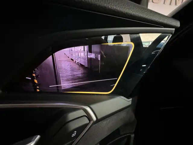 Audi E-Tron view 19