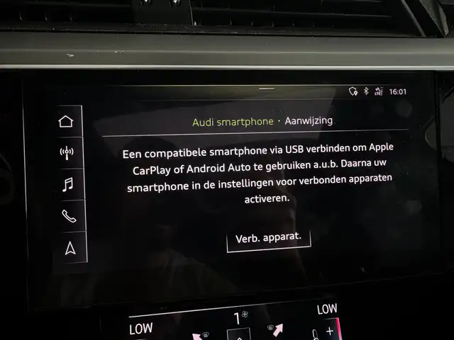 Audi E-Tron view 27