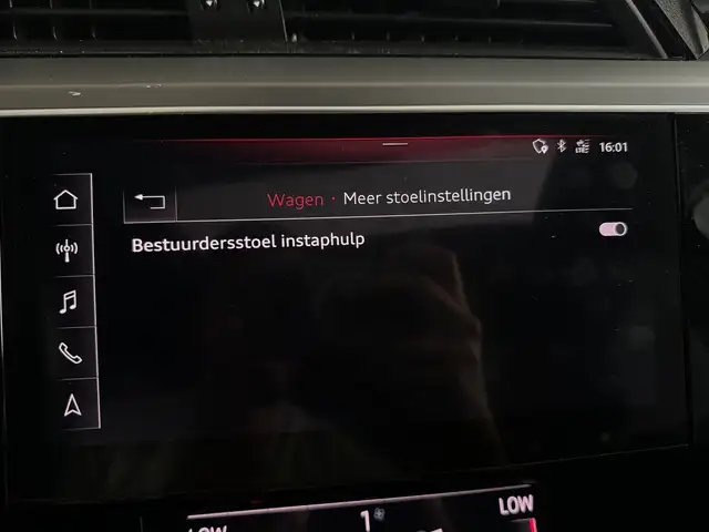 Audi E-Tron view 30