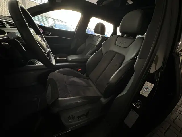 Audi E-Tron view 12