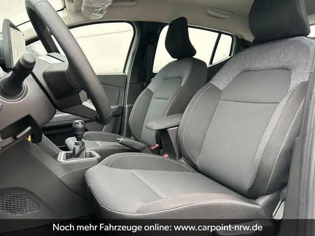 Dacia Sandero view 4