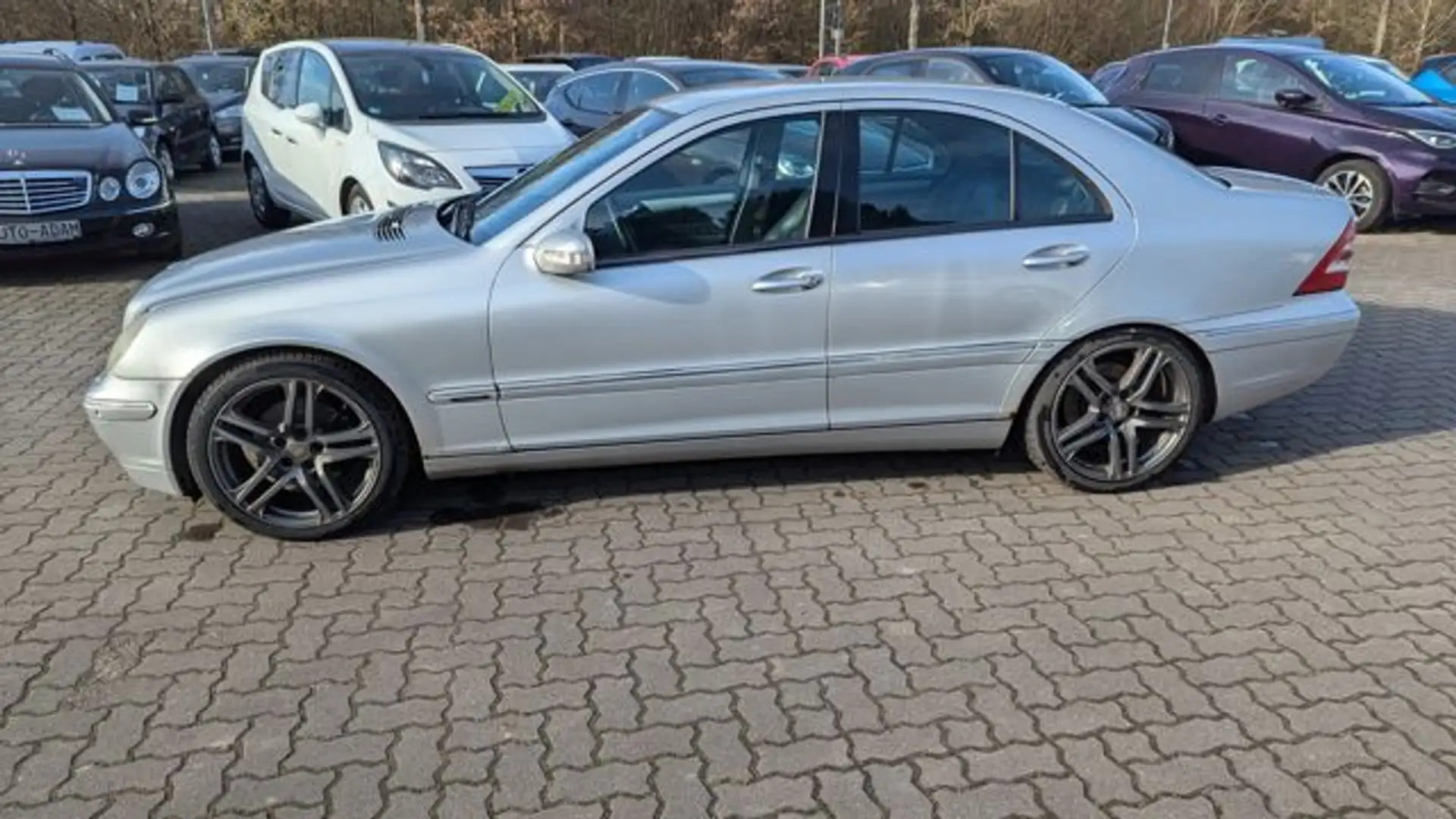 Mercedes-Benz C 320 Lim.*Automatikfehler P2001* Argent - 2
