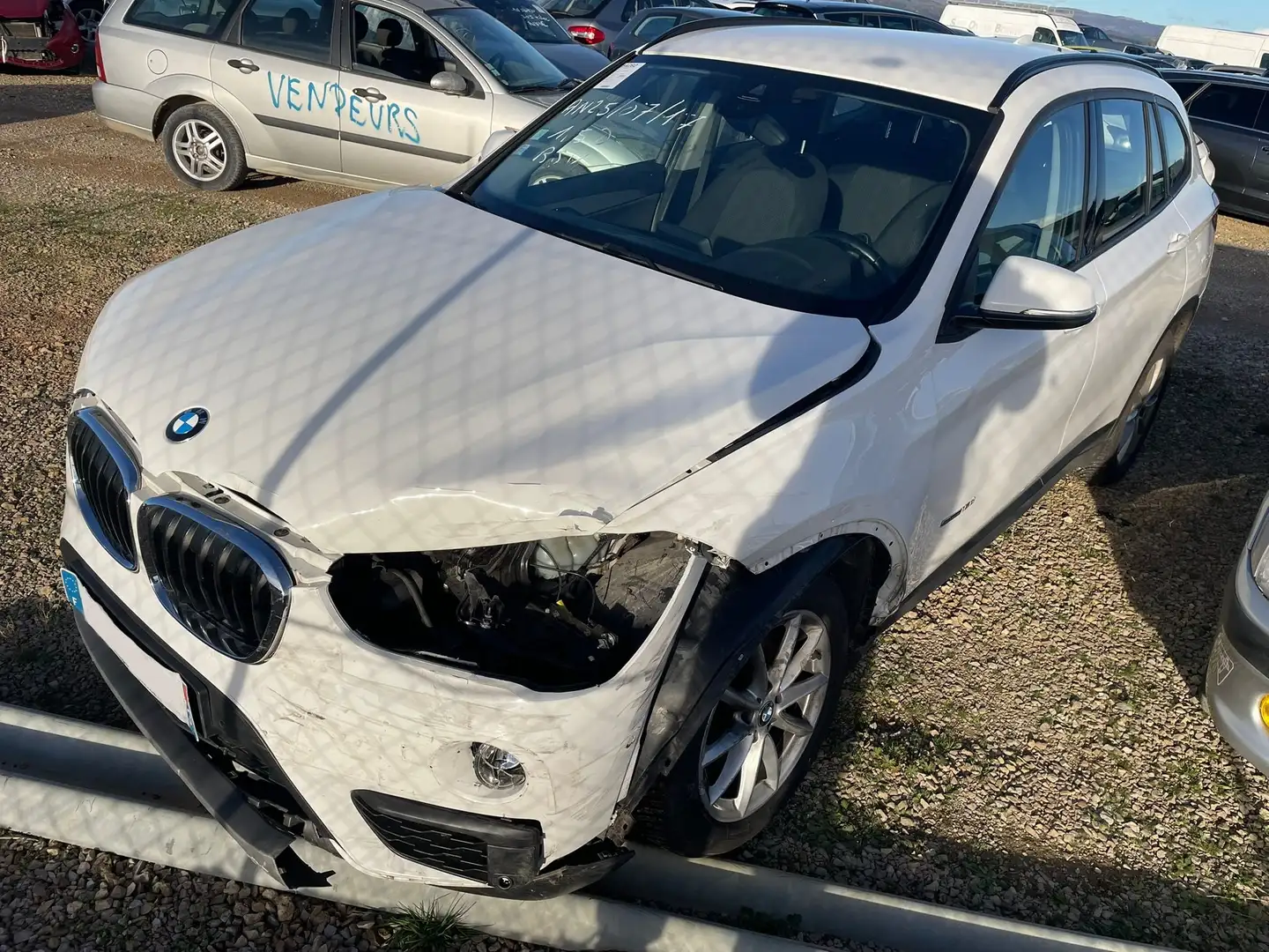 BMW X1 X1 sDrive 16d 116 Lounge / EP333 Blanc - 2