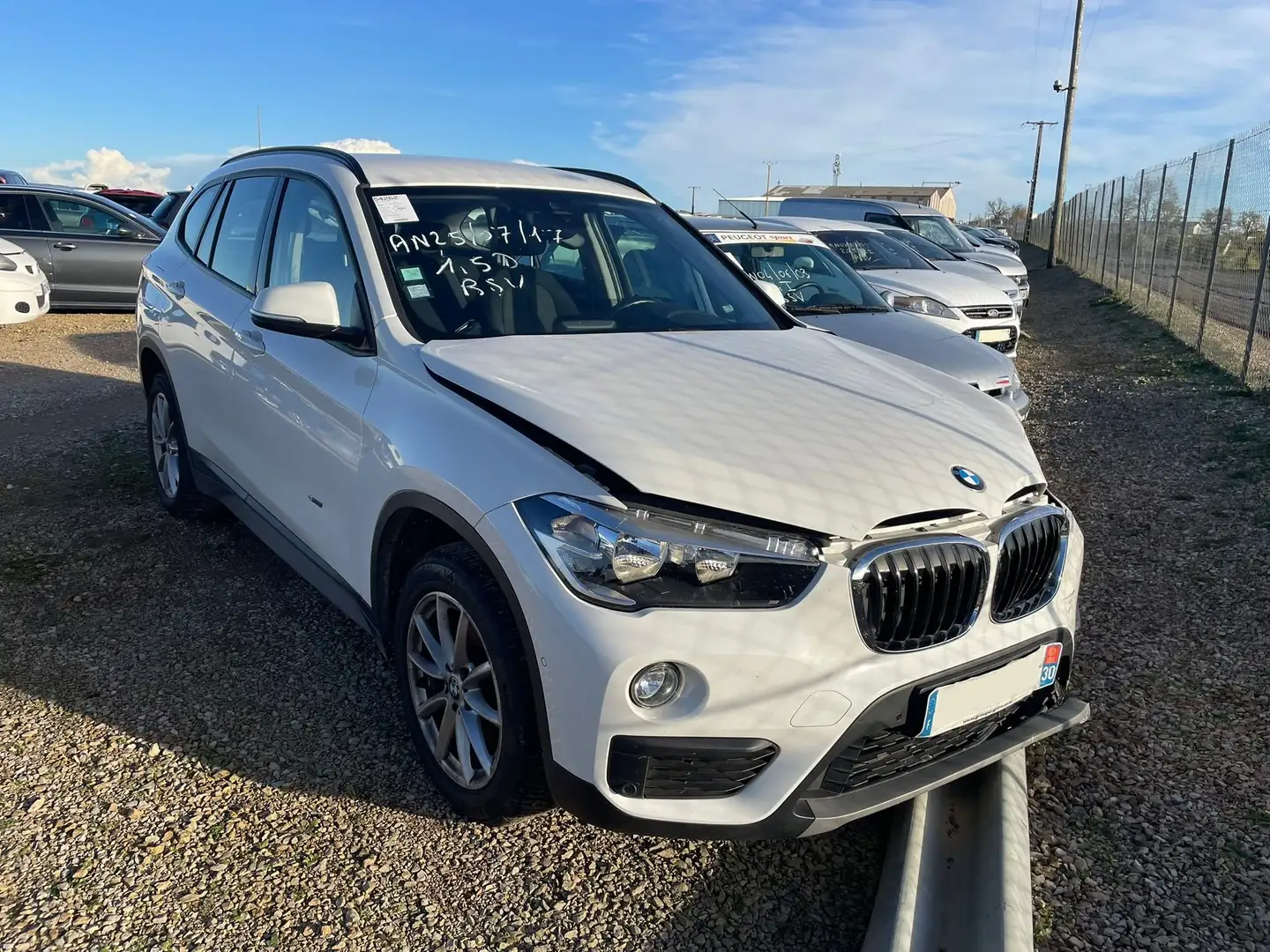 BMW X1 X1 sDrive 16d 116 Lounge / EP333 Blanc - 1
