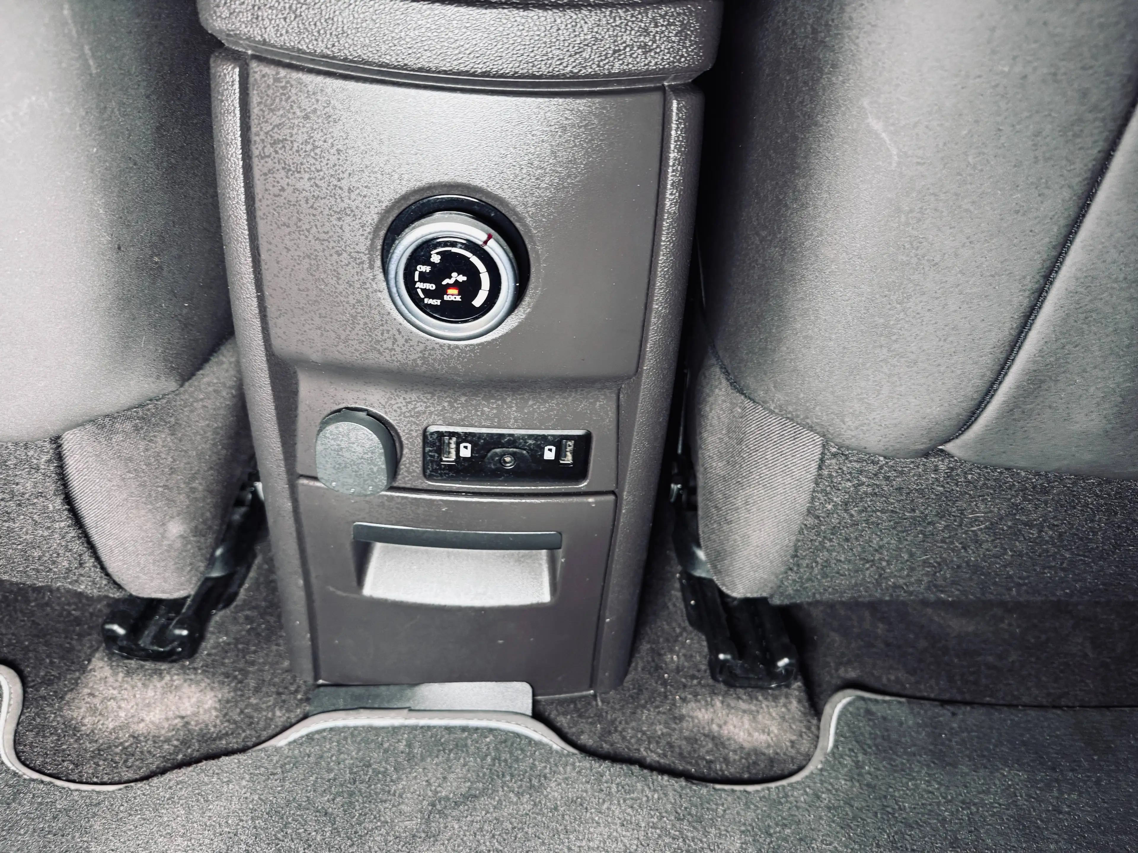 Renault Espace Espace 1.6 dCi Initiale Paris, Automatique, Garantie 1an — photo 15