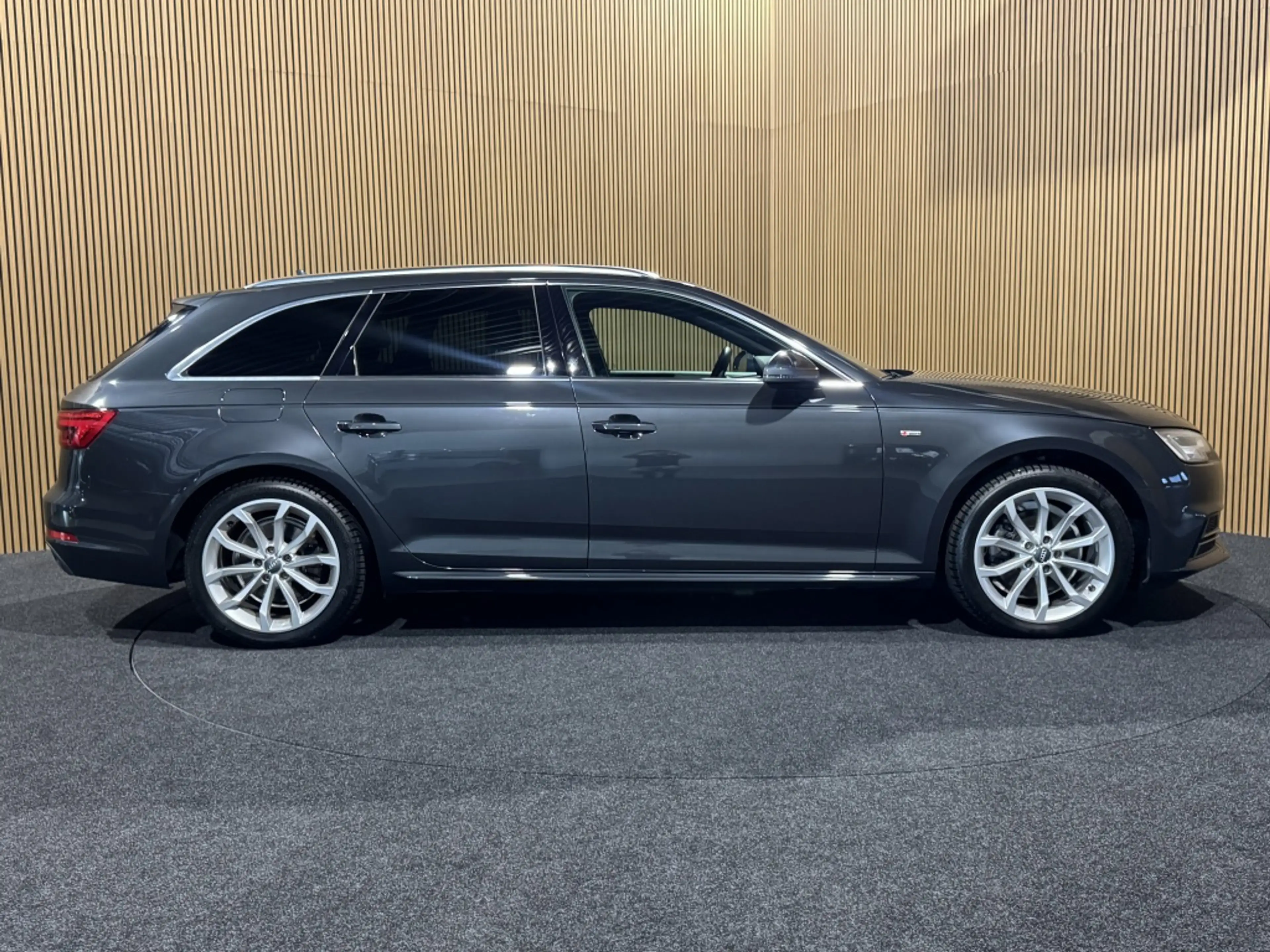 Audi A4 Avant 2.0 TFSIultra Design Pro Line Plus| Trekhaak — photo 5