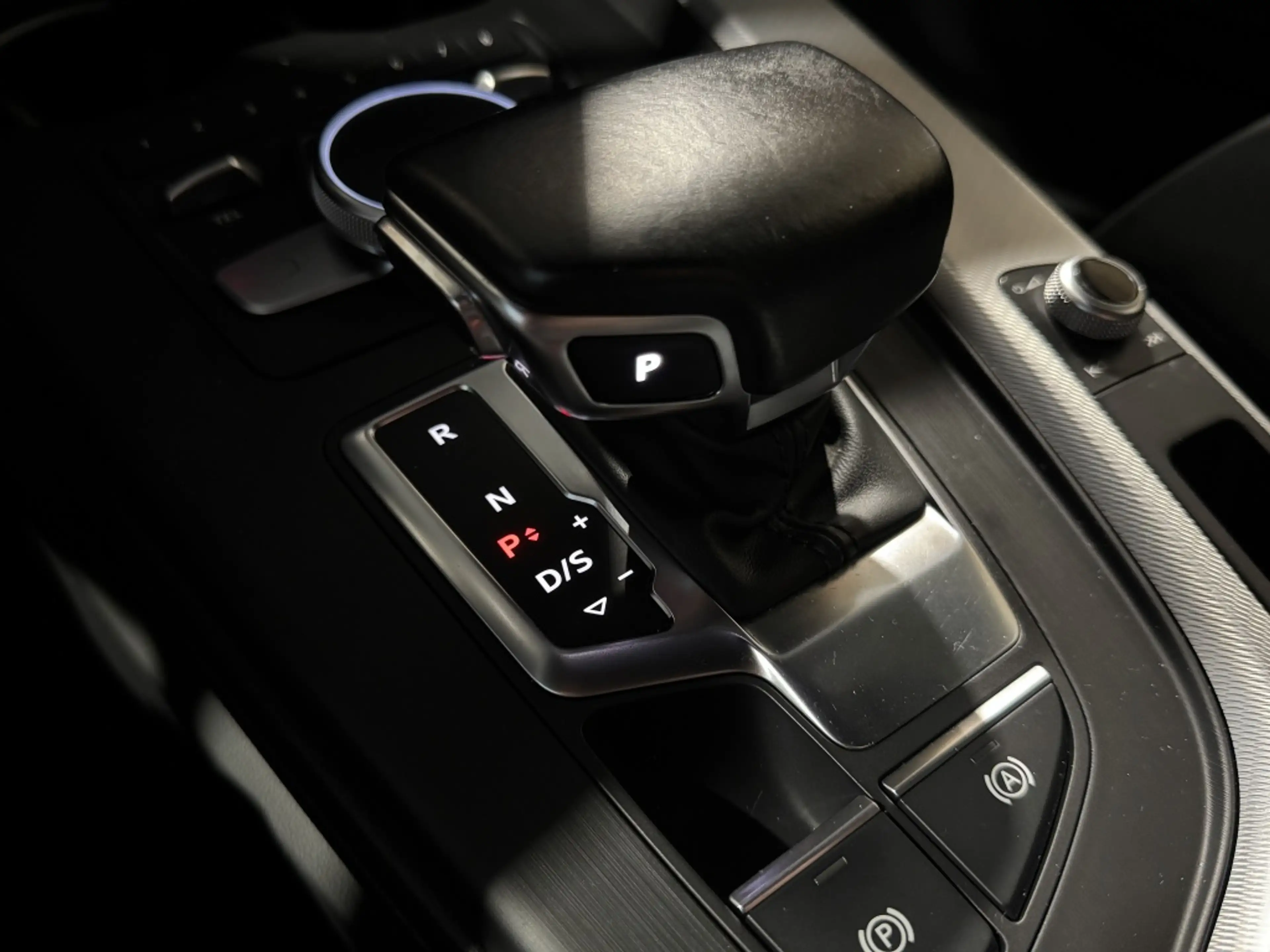 Audi A4 Avant 2.0 TFSIultra Design Pro Line Plus| Trekhaak — photo 20