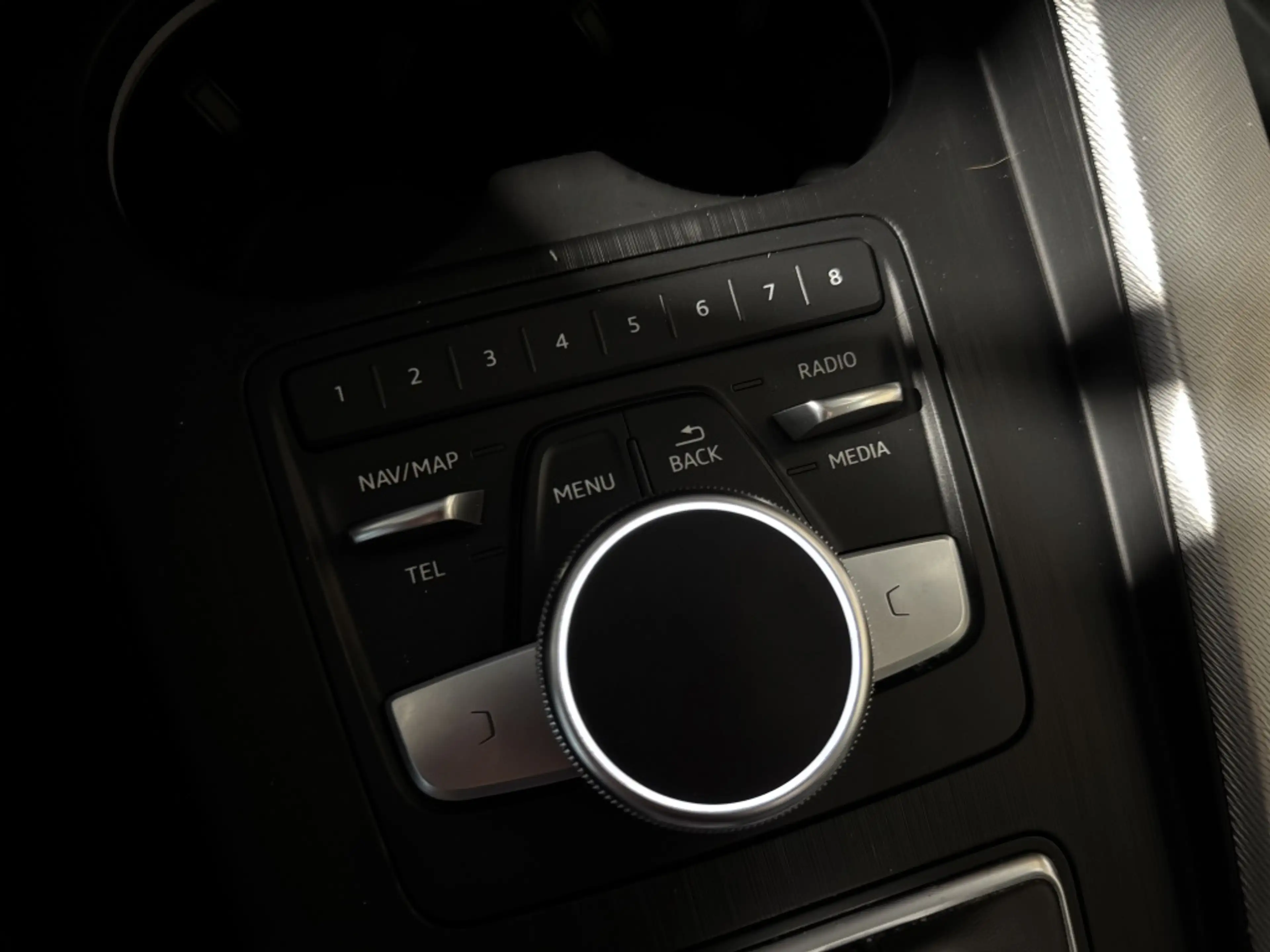 Audi A4 Avant 2.0 TFSIultra Design Pro Line Plus| Trekhaak — photo 21