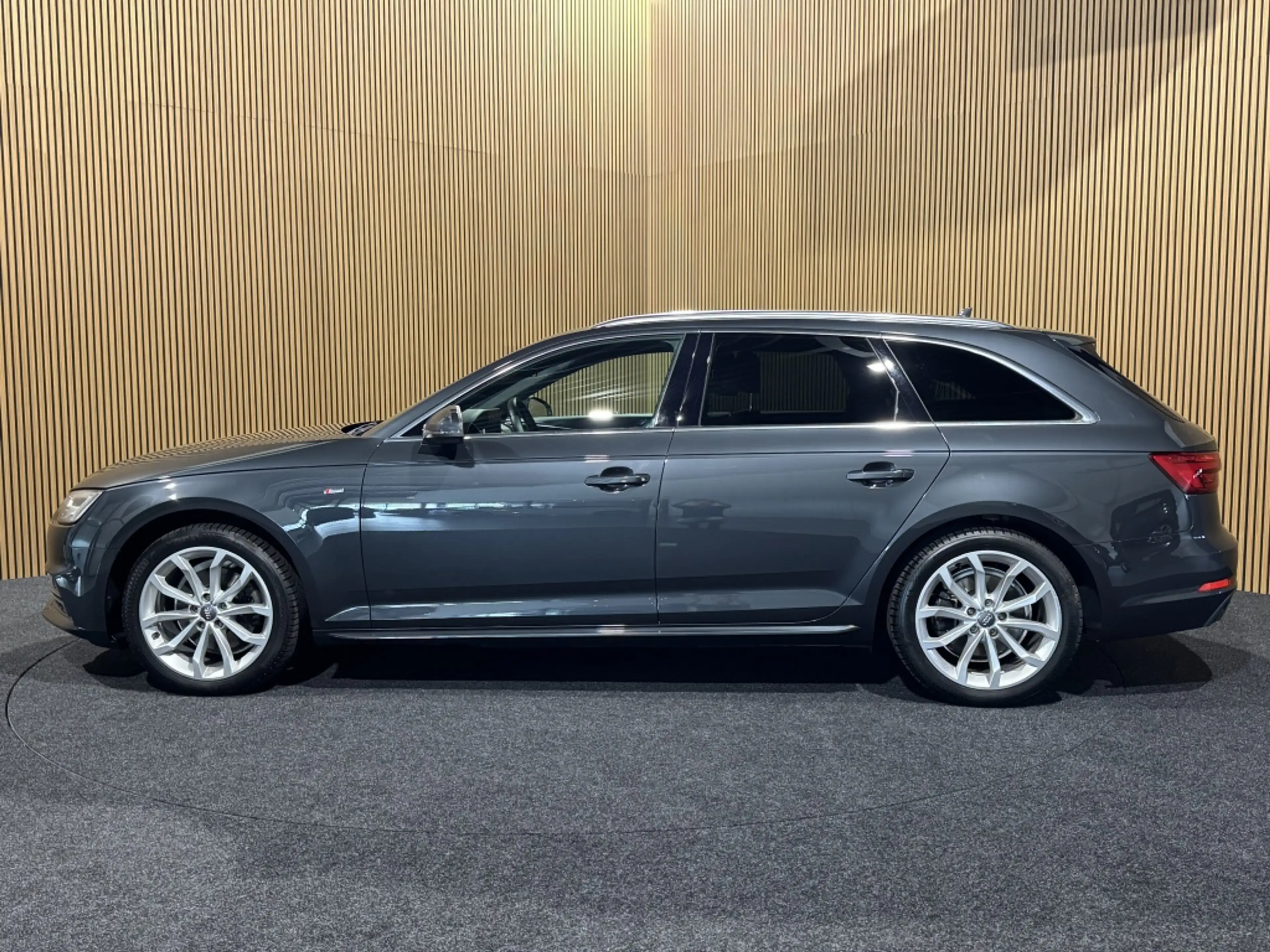 Audi A4 Avant 2.0 TFSIultra Design Pro Line Plus| Trekhaak — photo 2