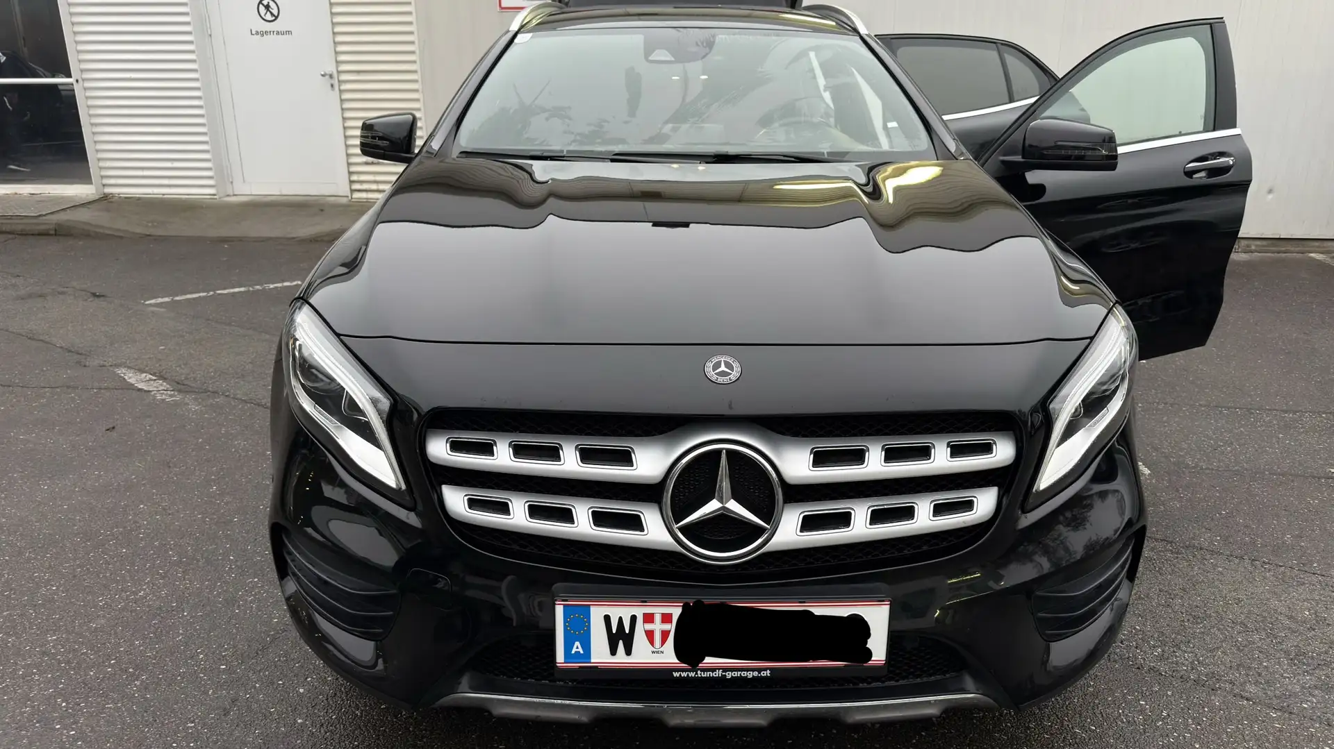 Mercedes-Benz GLA 180 Amg Line - 1