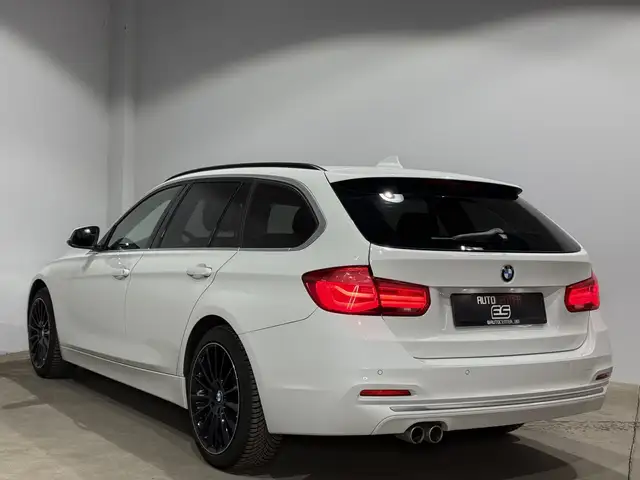 BMW 3 Series view 5
