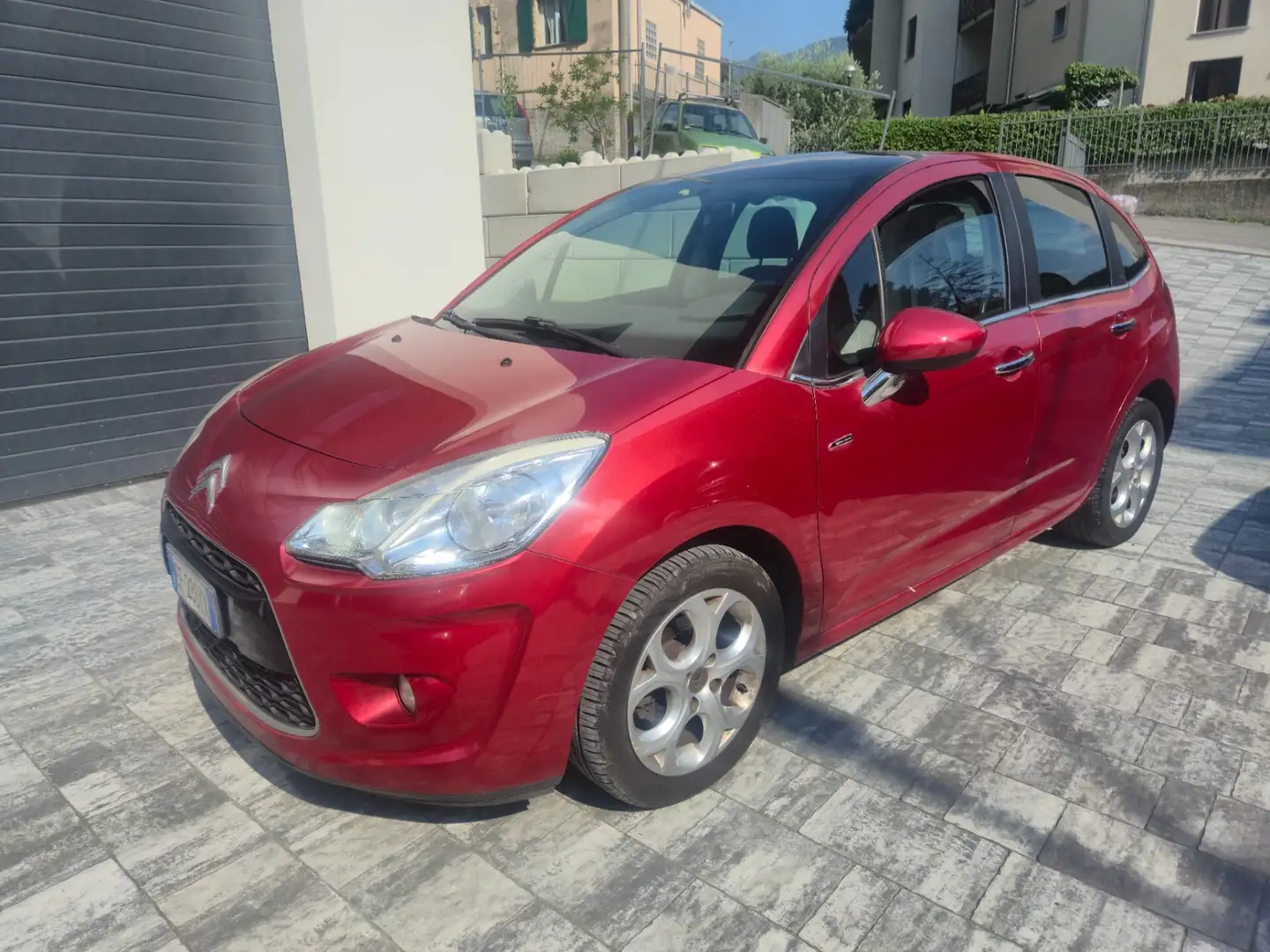 Citroen C3 1.4 Exclusive Rosso - 1