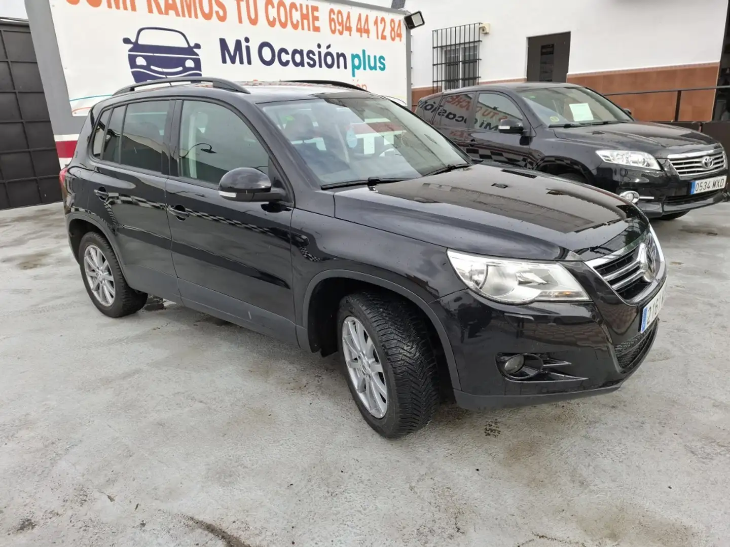Volkswagen Tiguan 2.0TDI FD Advance BMT Negro - 2