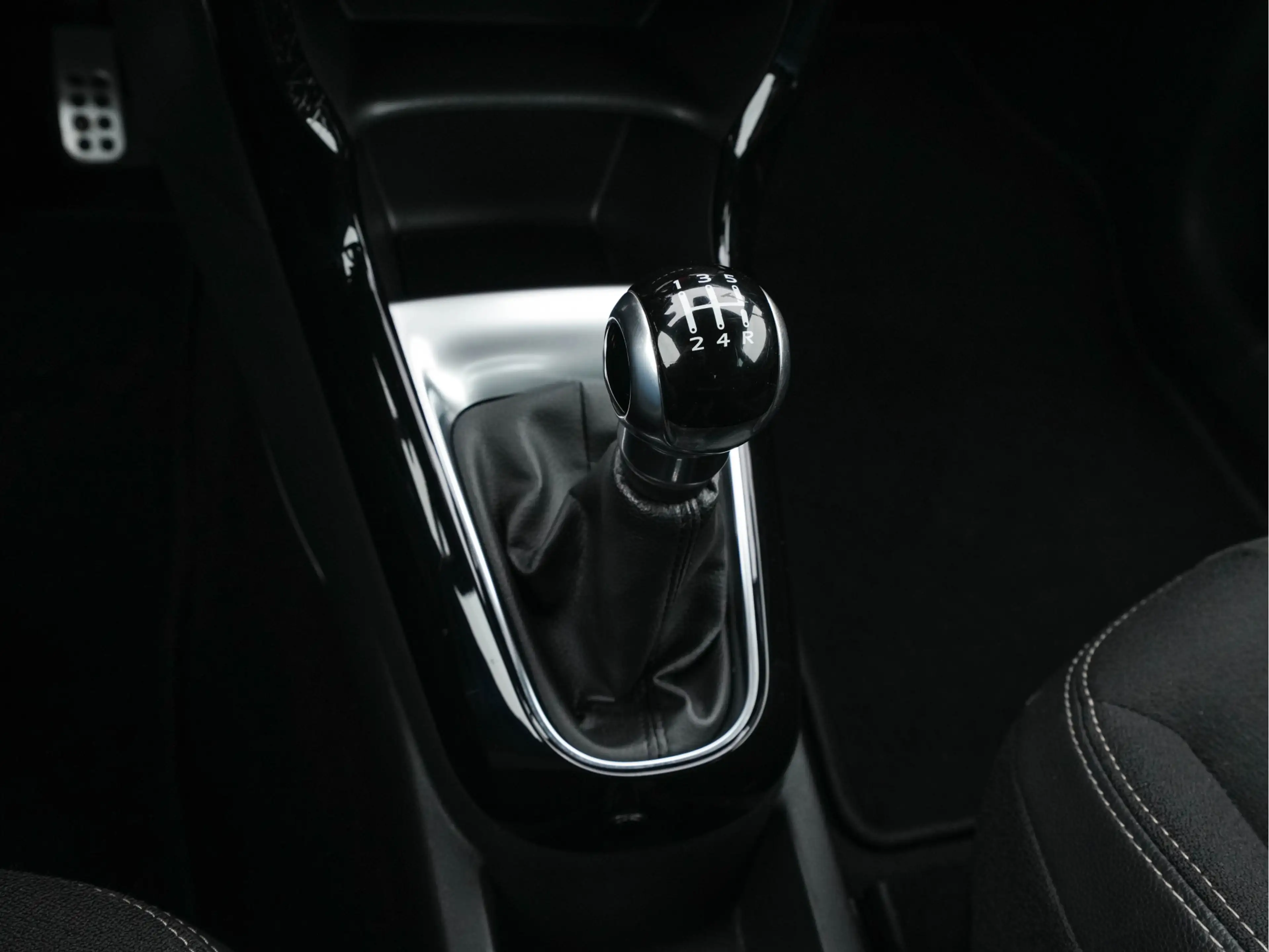 DS Automobiles DS 3 1.6 BlueHDi Business *ALCANTARA-MICROFIBRE | SPORT — photo 13