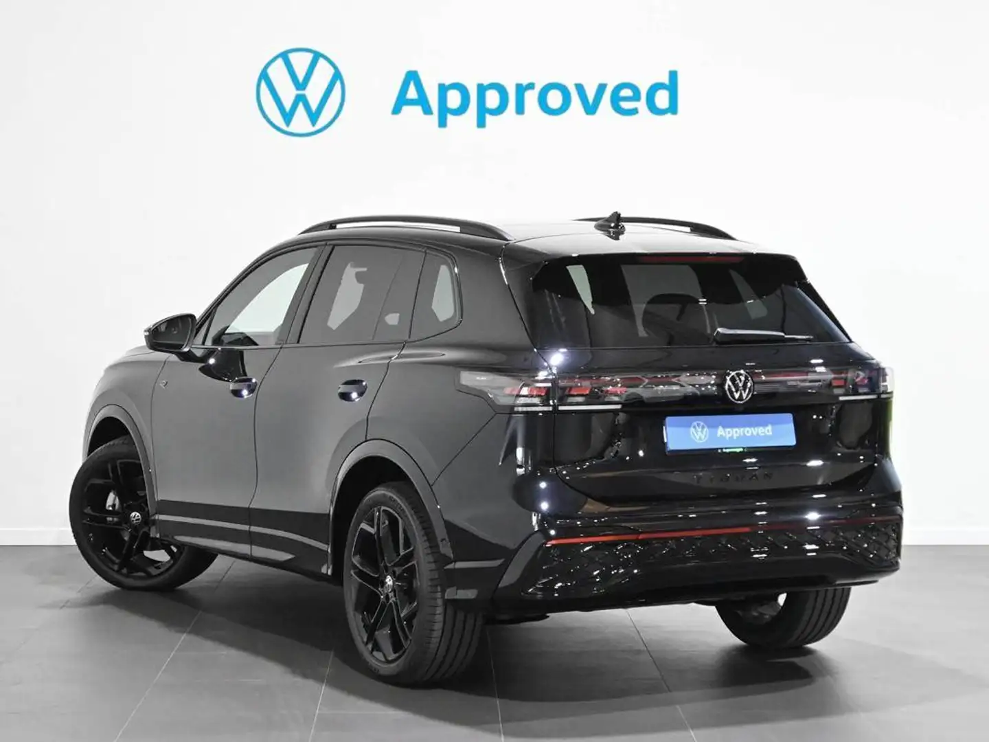 Volkswagen Tiguan 2.0TDI DSG R-Line 110kW Negro - 2