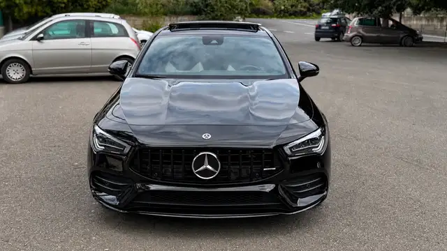 Mercedes-Benz CLA 200