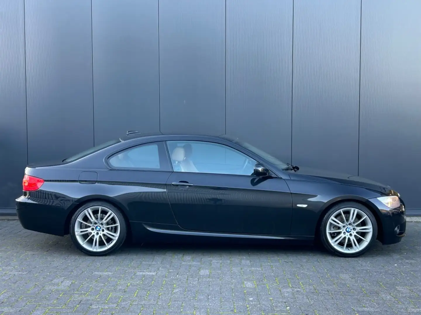 BMW 325 Coupe 325i M Sport Shadow Youngtimer 2e eigenaar N Noir - 2