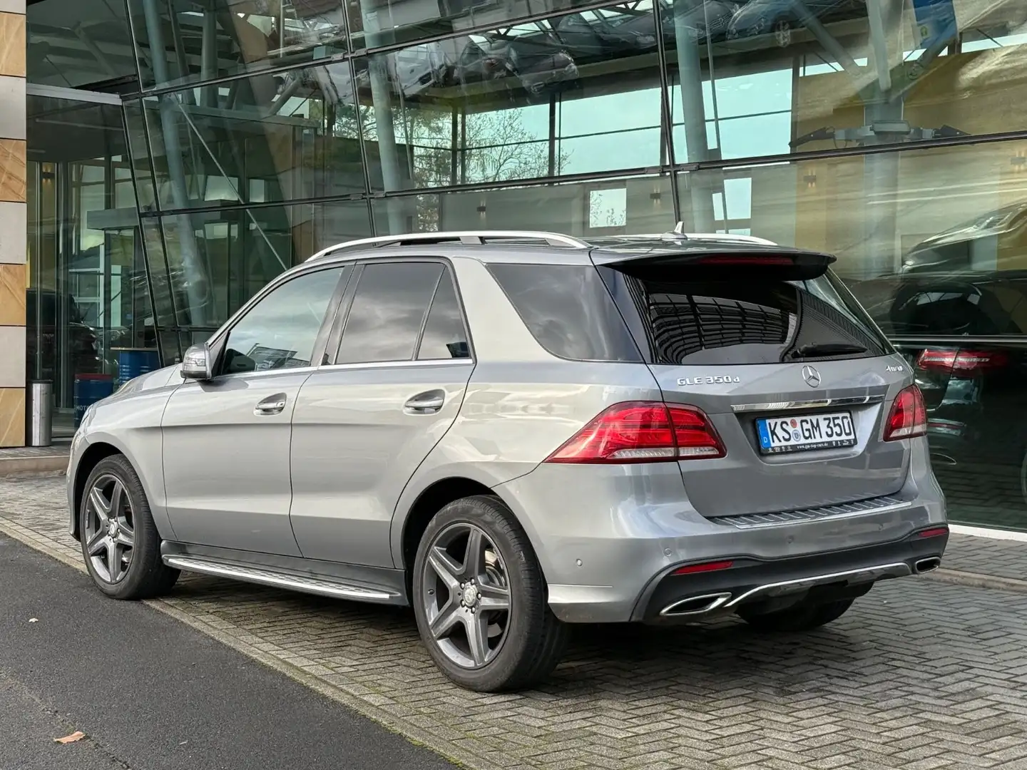 Mercedes-Benz GLE 350 d 4Matic AMG Line AHK Leder LED Luftfeder Argento - 2