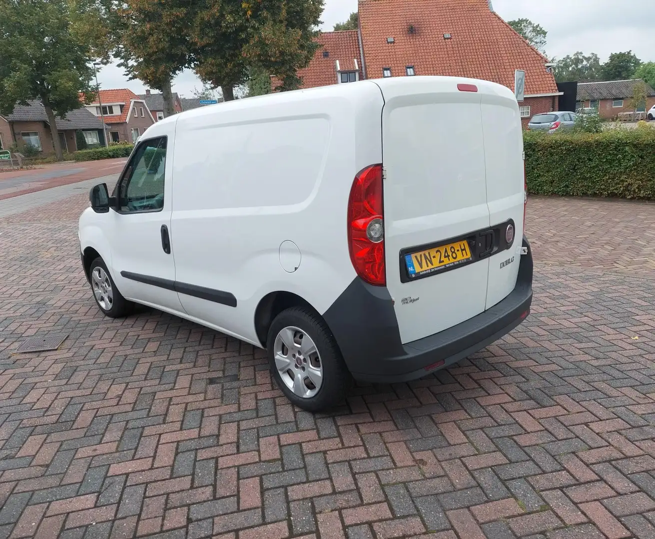 Fiat Doblo Cargo 1.3 MultiJet Actual Blanco - 2