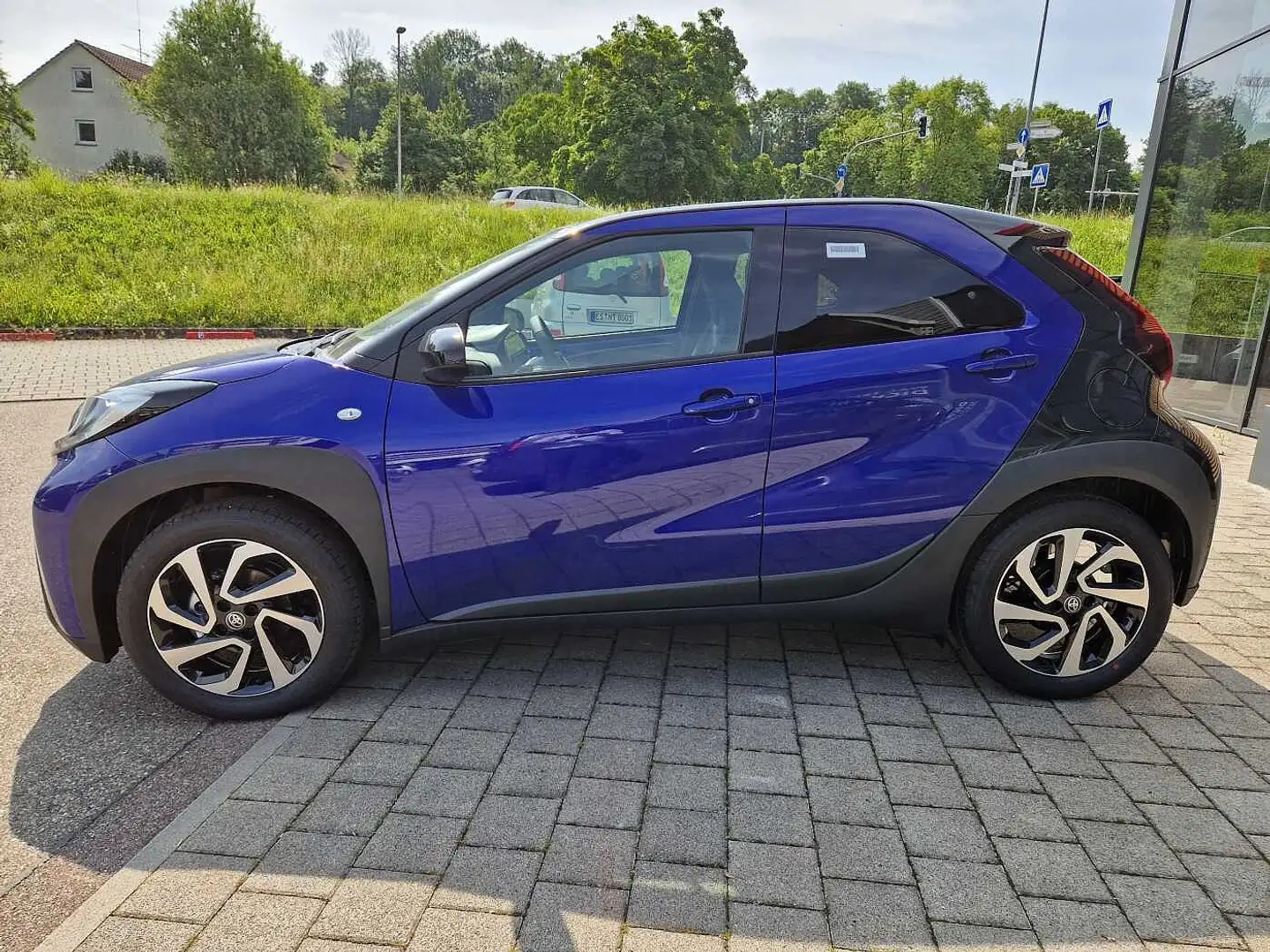 Toyota Aygo X S-CVT Teamplayer Blau - 2