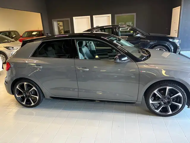 Audi A1 view 12