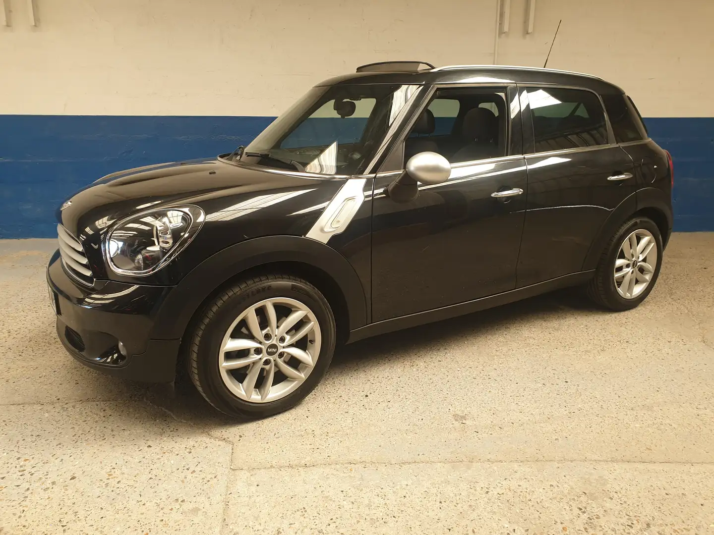MINI Cooper Countryman D 112 CH PACK CHILI Noir - 1
