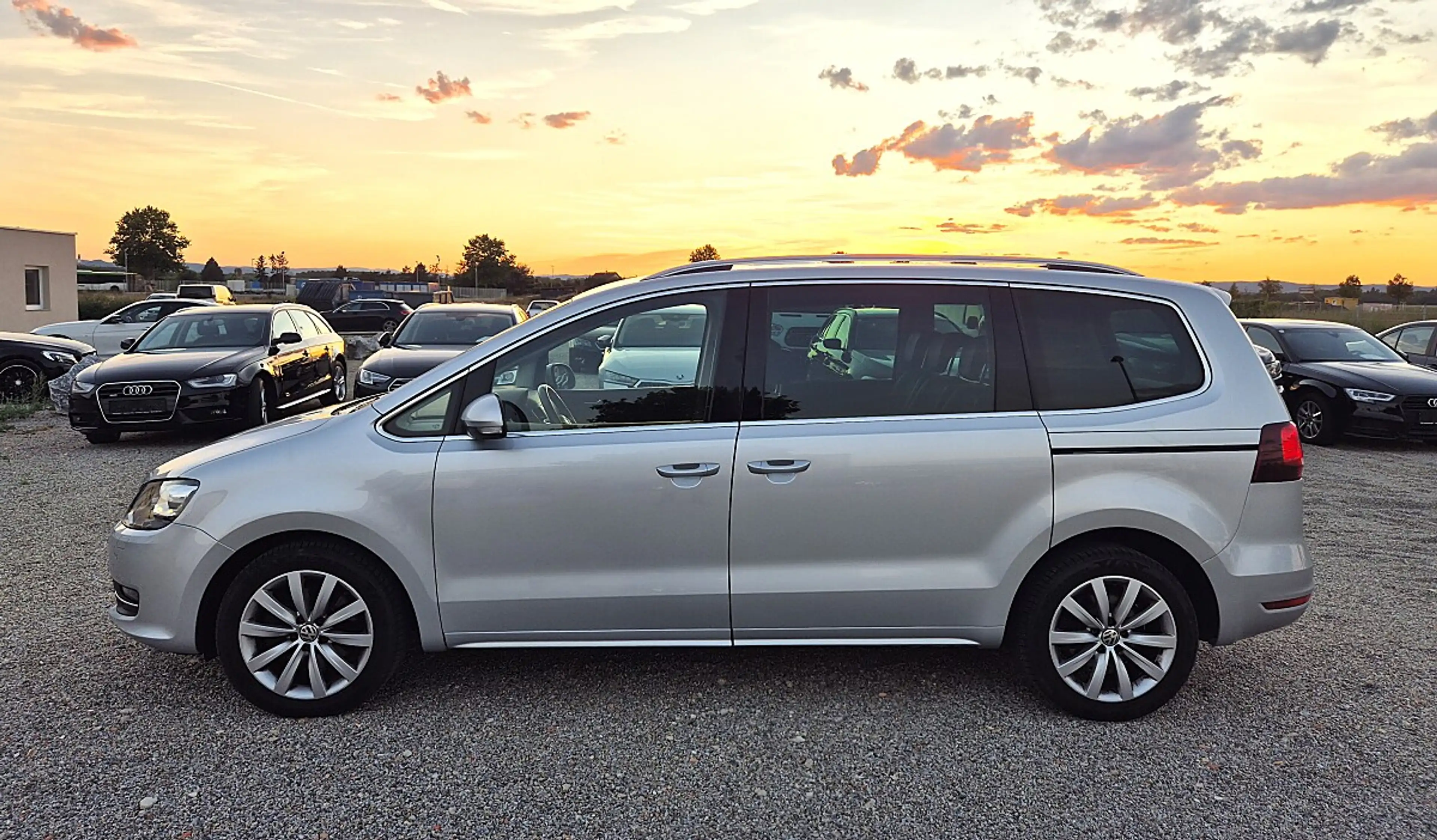 Volkswagen Sharan Business+ SCR 2,0 TDI — photo 6
