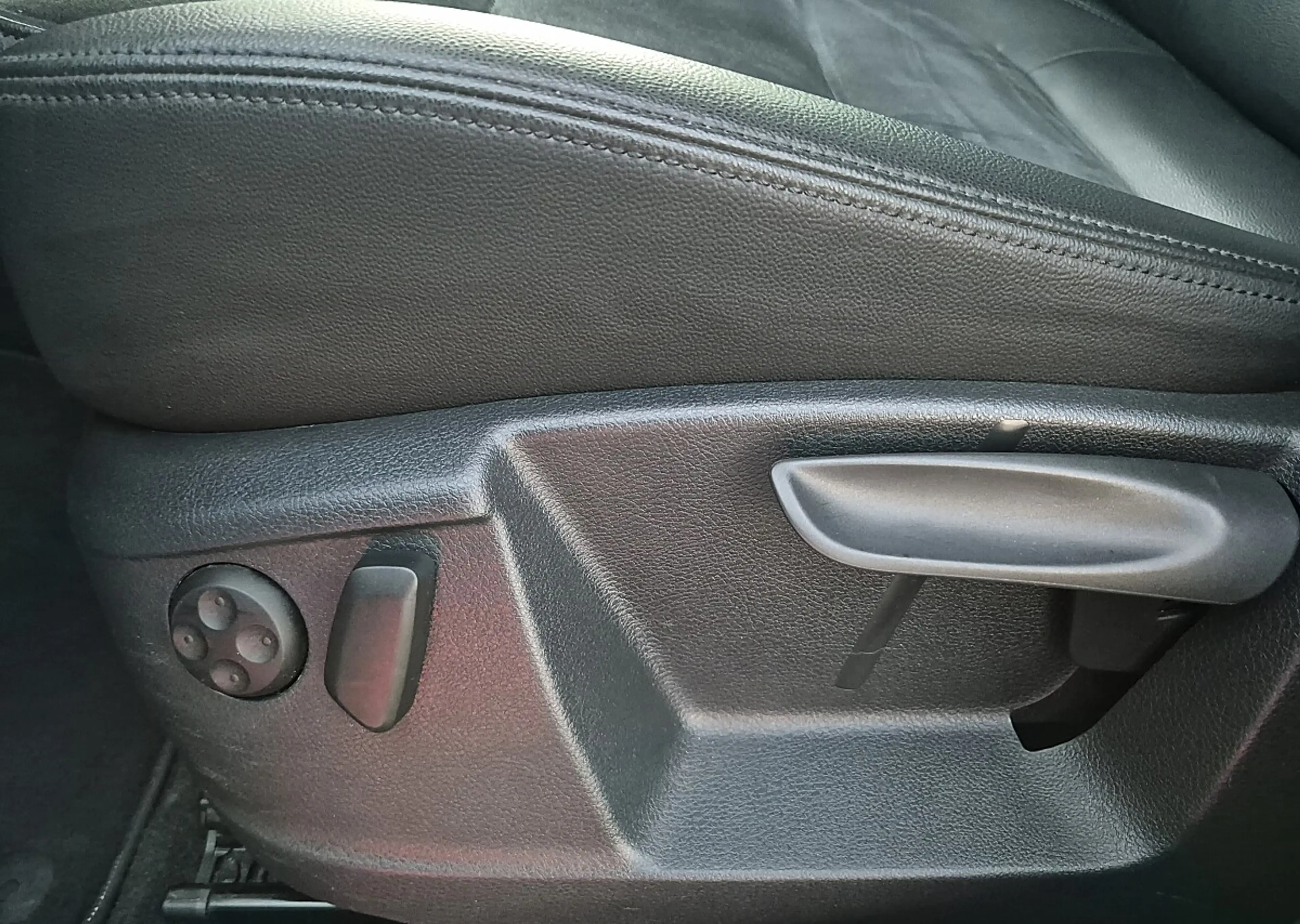 Volkswagen Sharan Business+ SCR 2,0 TDI — photo 12