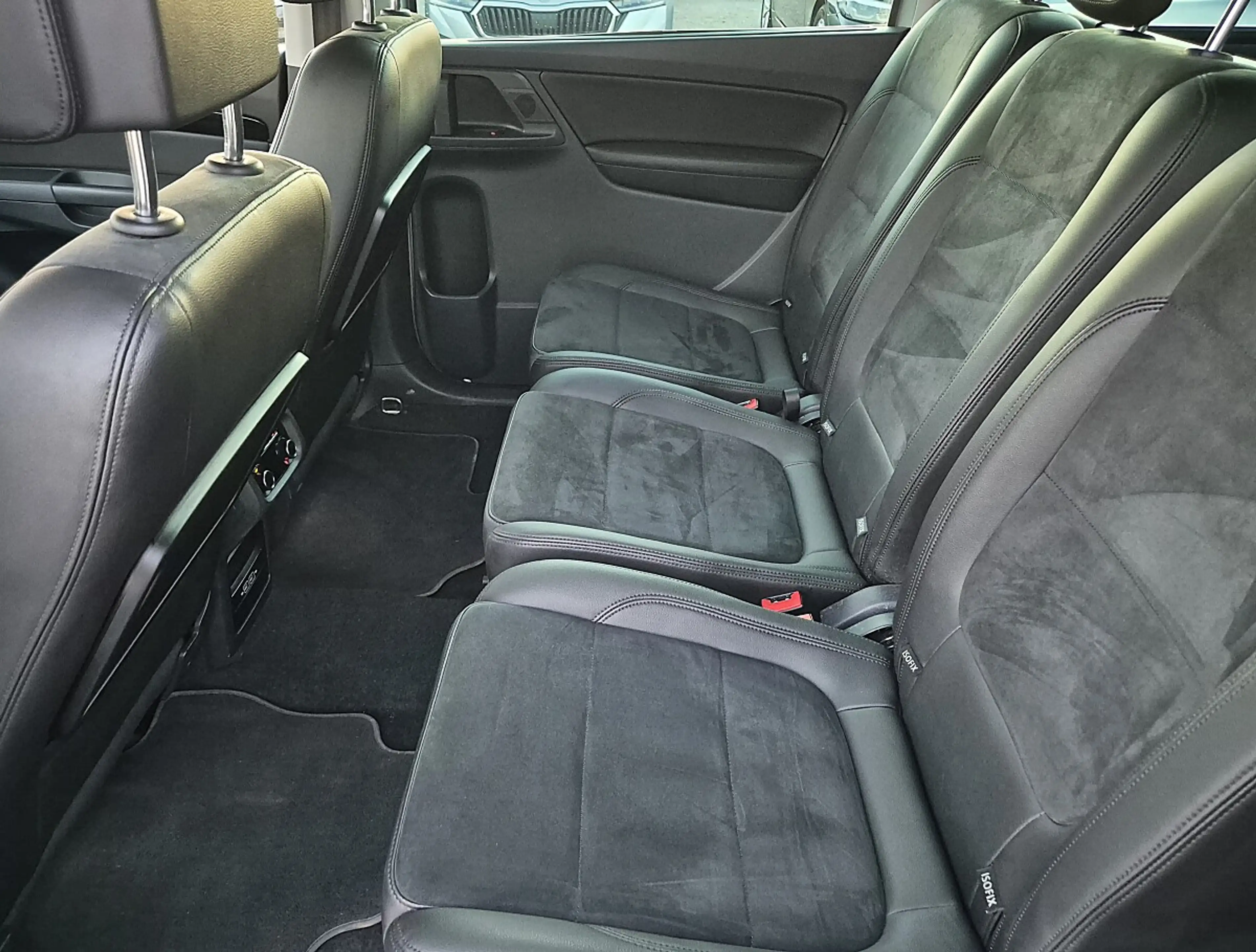 Volkswagen Sharan Business+ SCR 2,0 TDI — photo 13