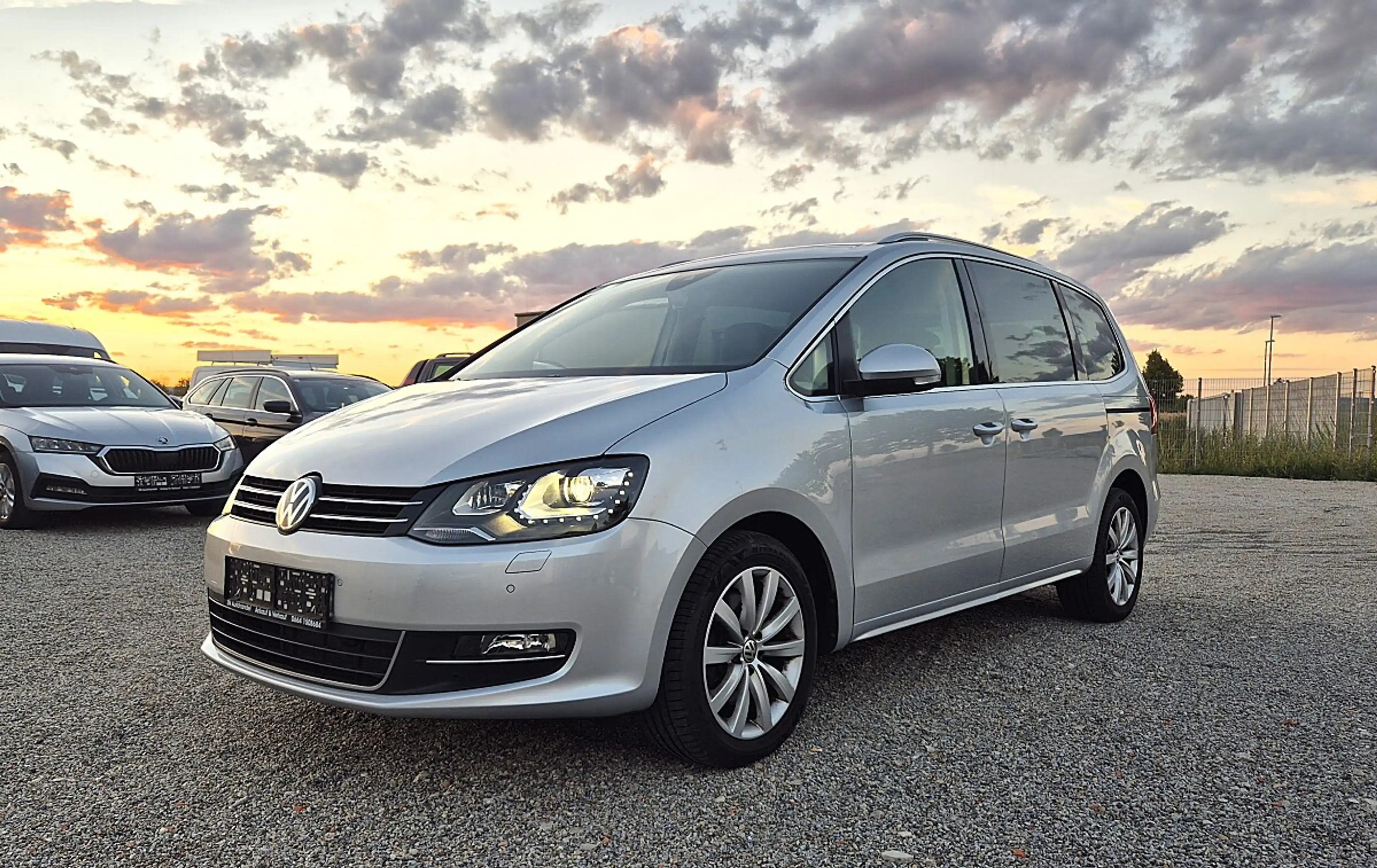 Volkswagen Sharan Business+ SCR 2,0 TDI — photo 2