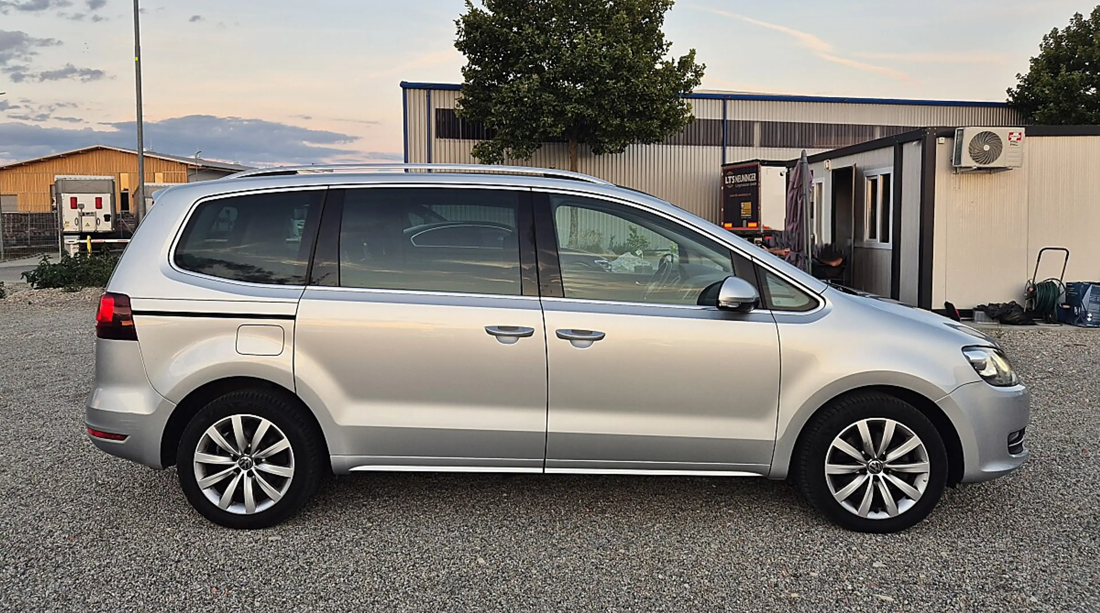 Volkswagen Sharan Business+ SCR 2,0 TDI — photo 7