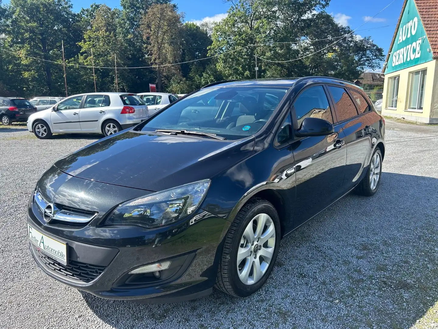 Opel Astra 1.6 CDTI/Klimaauto/Sitz+Lenkhz/Tüv neu/AHK Schwarz - 1